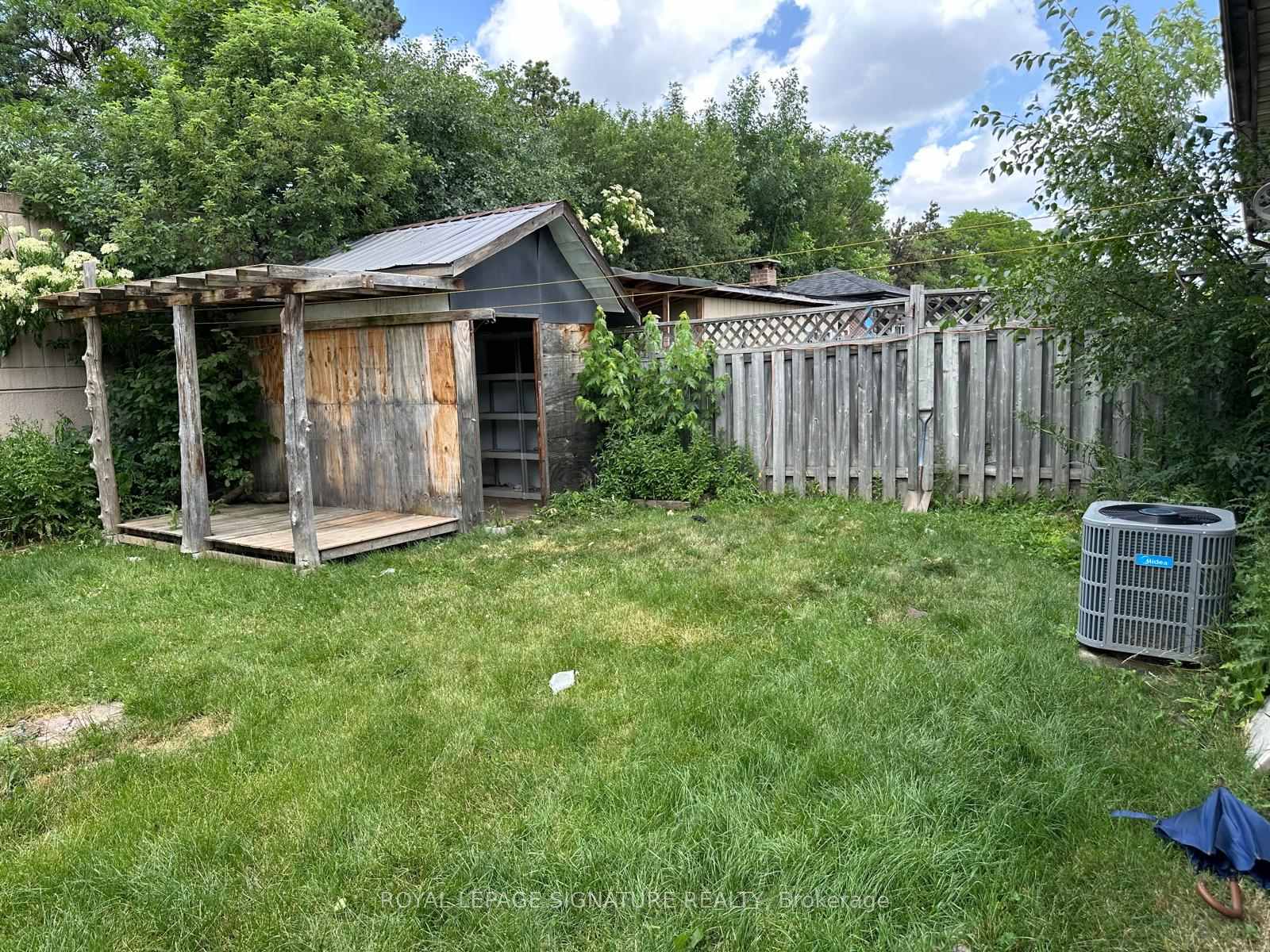 Photo 11 of 37 Flamingo Crescent, Brampton, Southgate — HOMEH