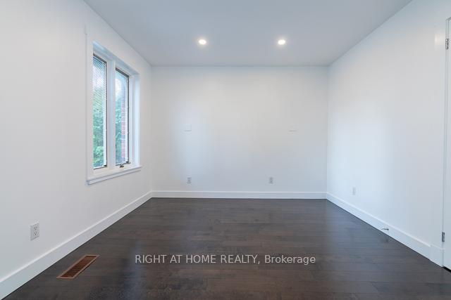 Photo 9 of 131 Banff Road, Toronto, Mount Pleasant East — HOMEH