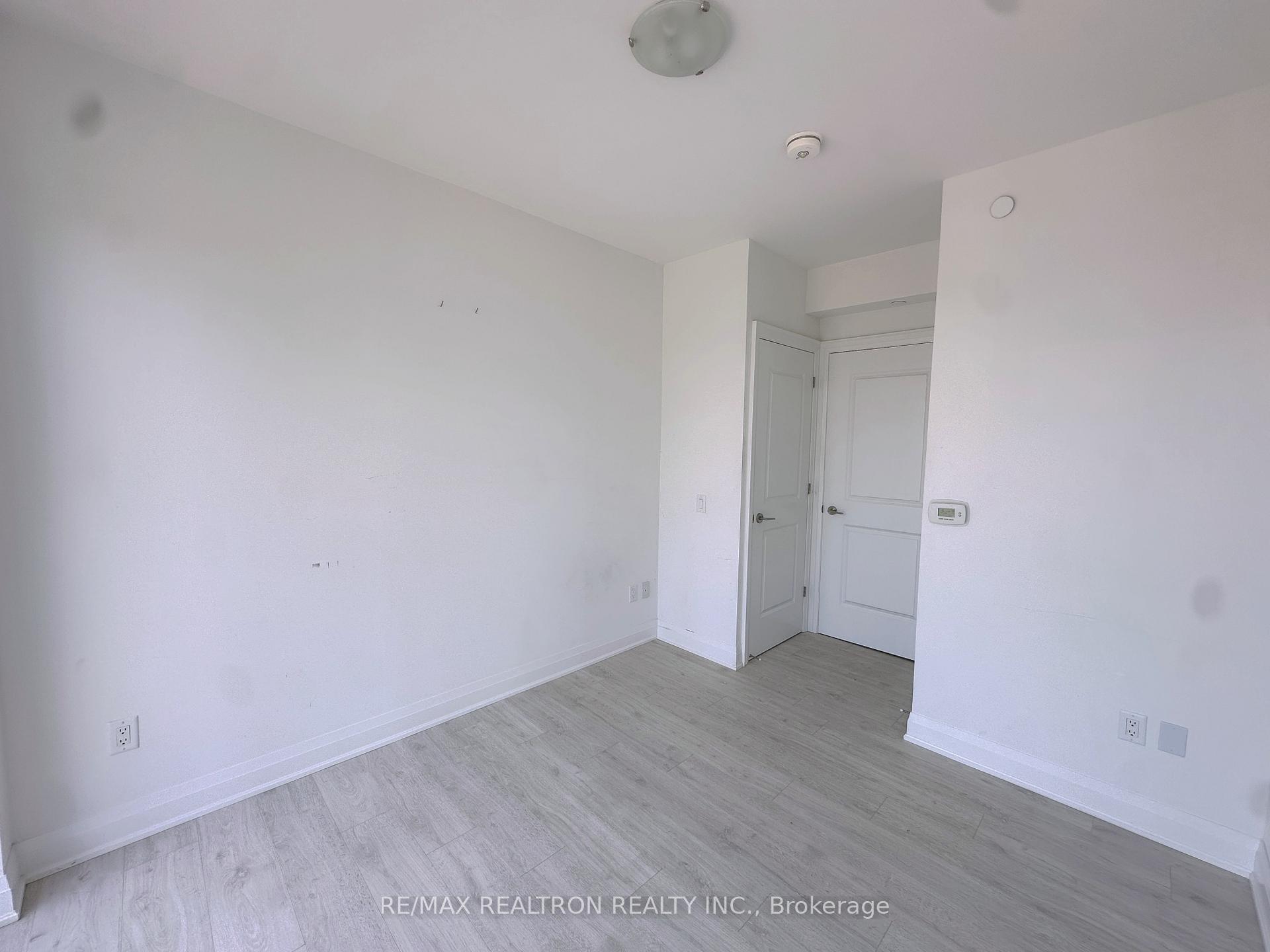 Photo 11 of Unit 402, 20 Gatineau Drive, Vaughan, Beverley Glen — HOMEH