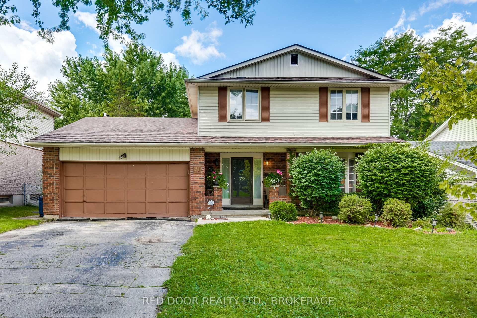 Front of 79 Greenbrier Crescent