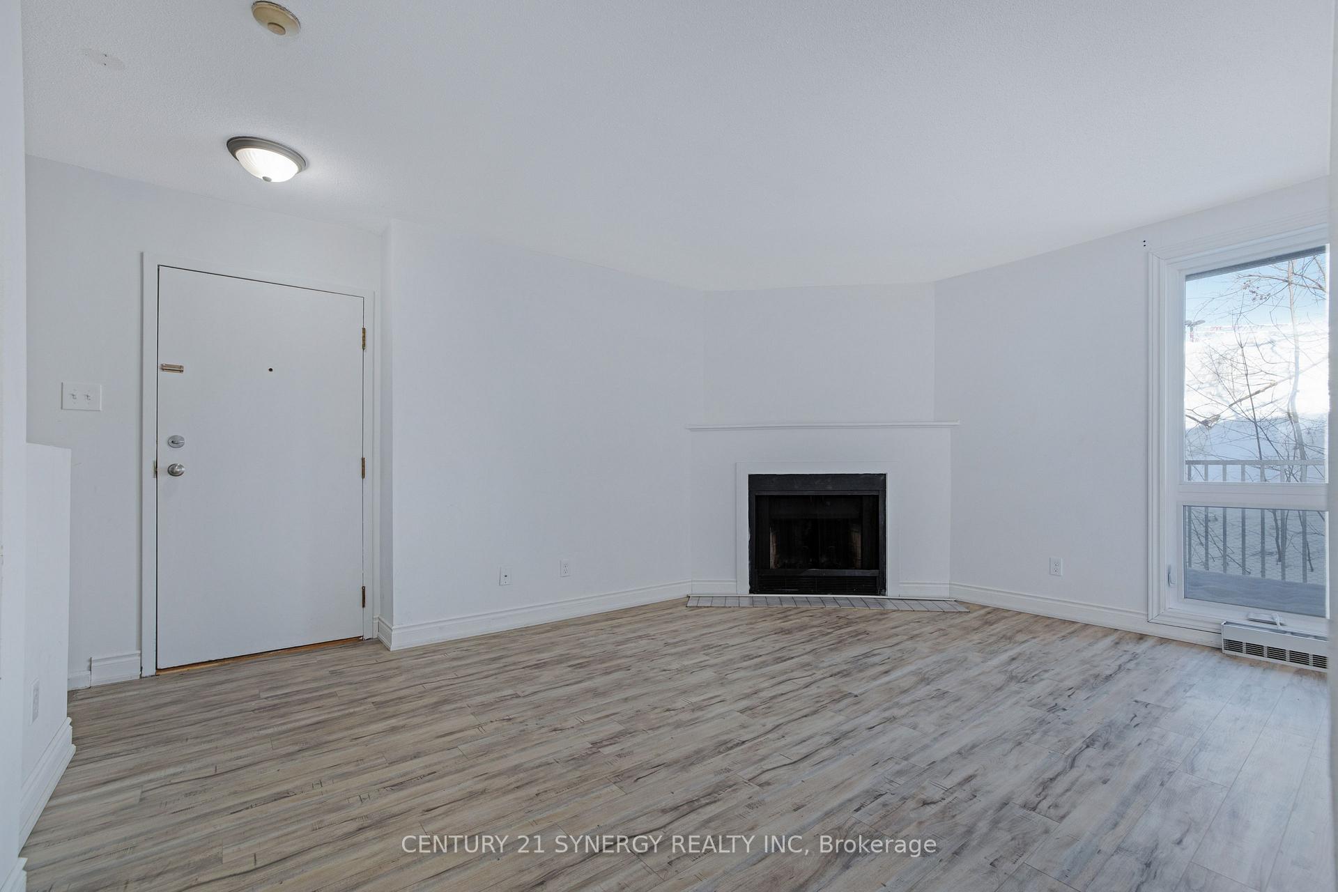 Photo 4 of Unit 403, 1589 St Bernard Street, Ottawa, Sawmill Creek/Timbermill — HOMEH