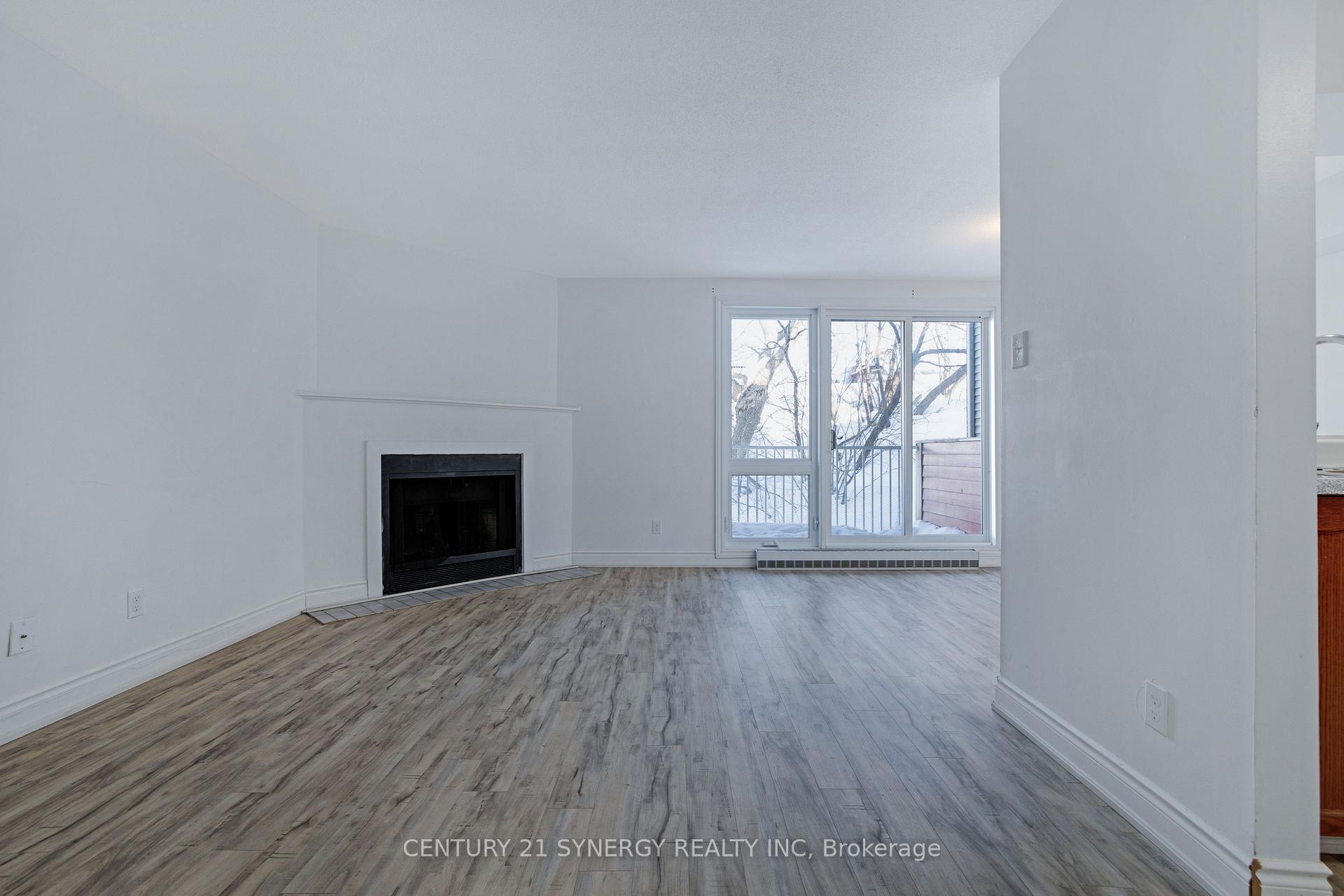 Photo 6 of Unit 403, 1589 St Bernard Street, Ottawa, Sawmill Creek/Timbermill — HOMEH
