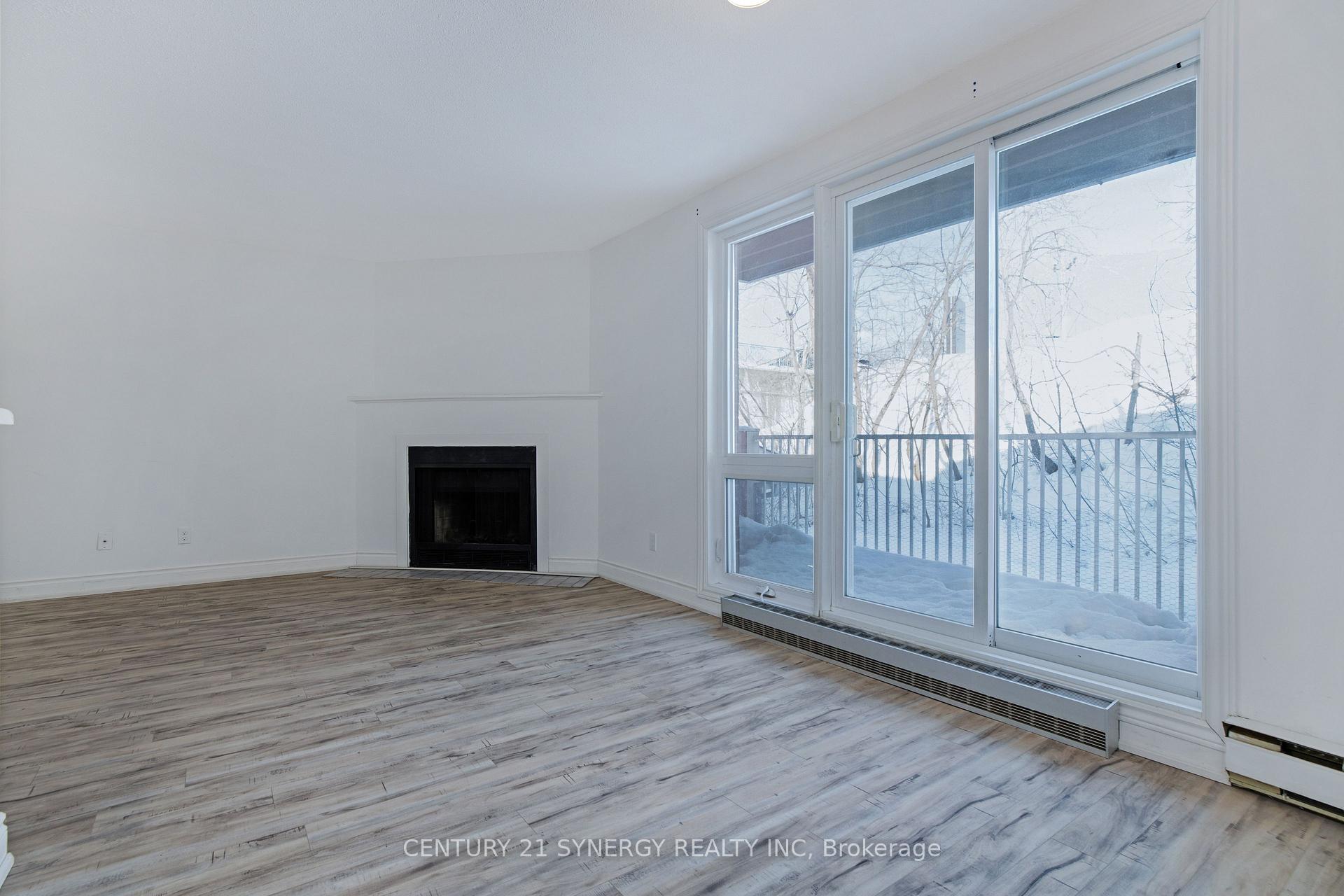 Photo 8 of Unit 403, 1589 St Bernard Street, Ottawa, Sawmill Creek/Timbermill — HOMEH