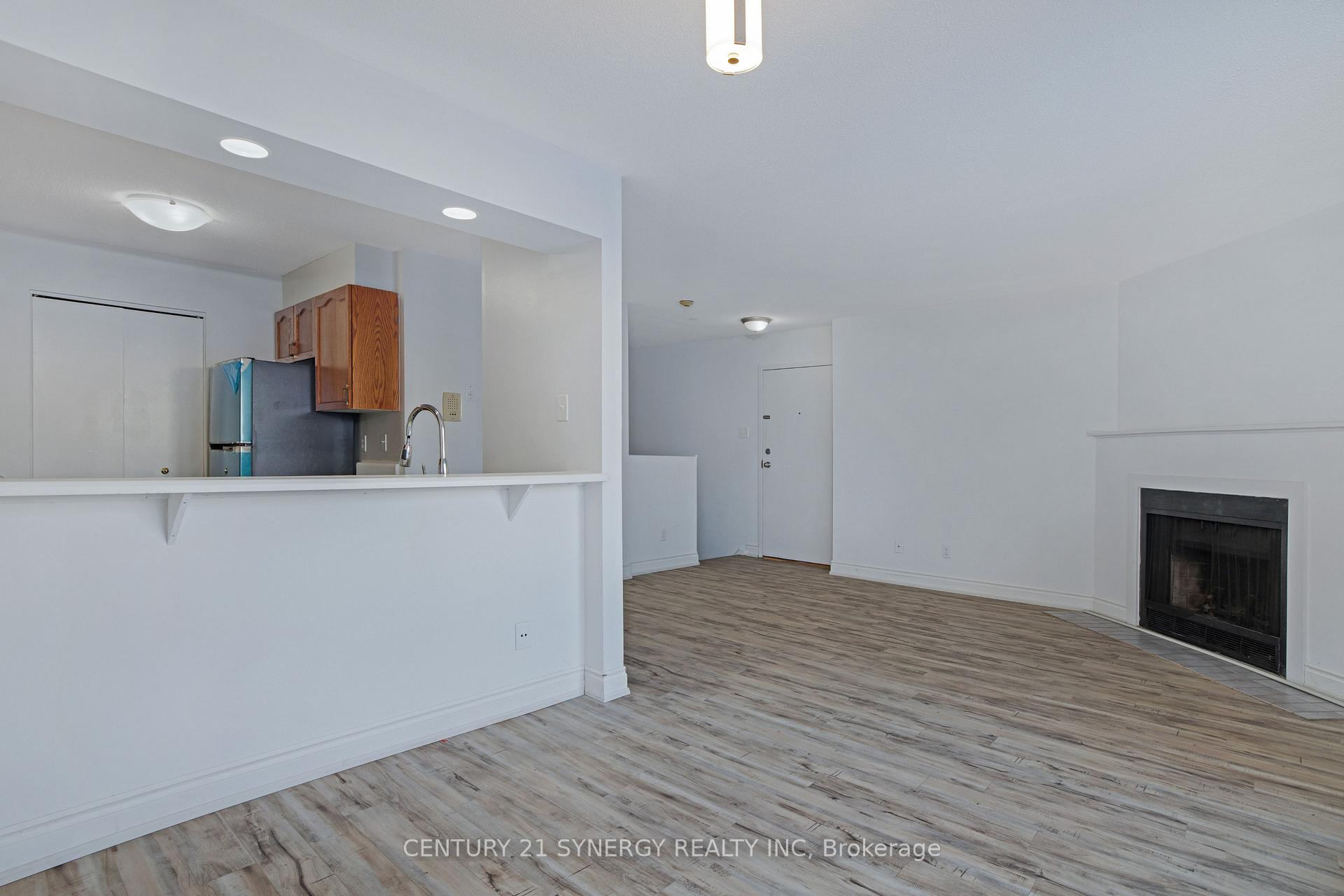 Photo 10 of Unit 403, 1589 St Bernard Street, Ottawa, Sawmill Creek/Timbermill — HOMEH