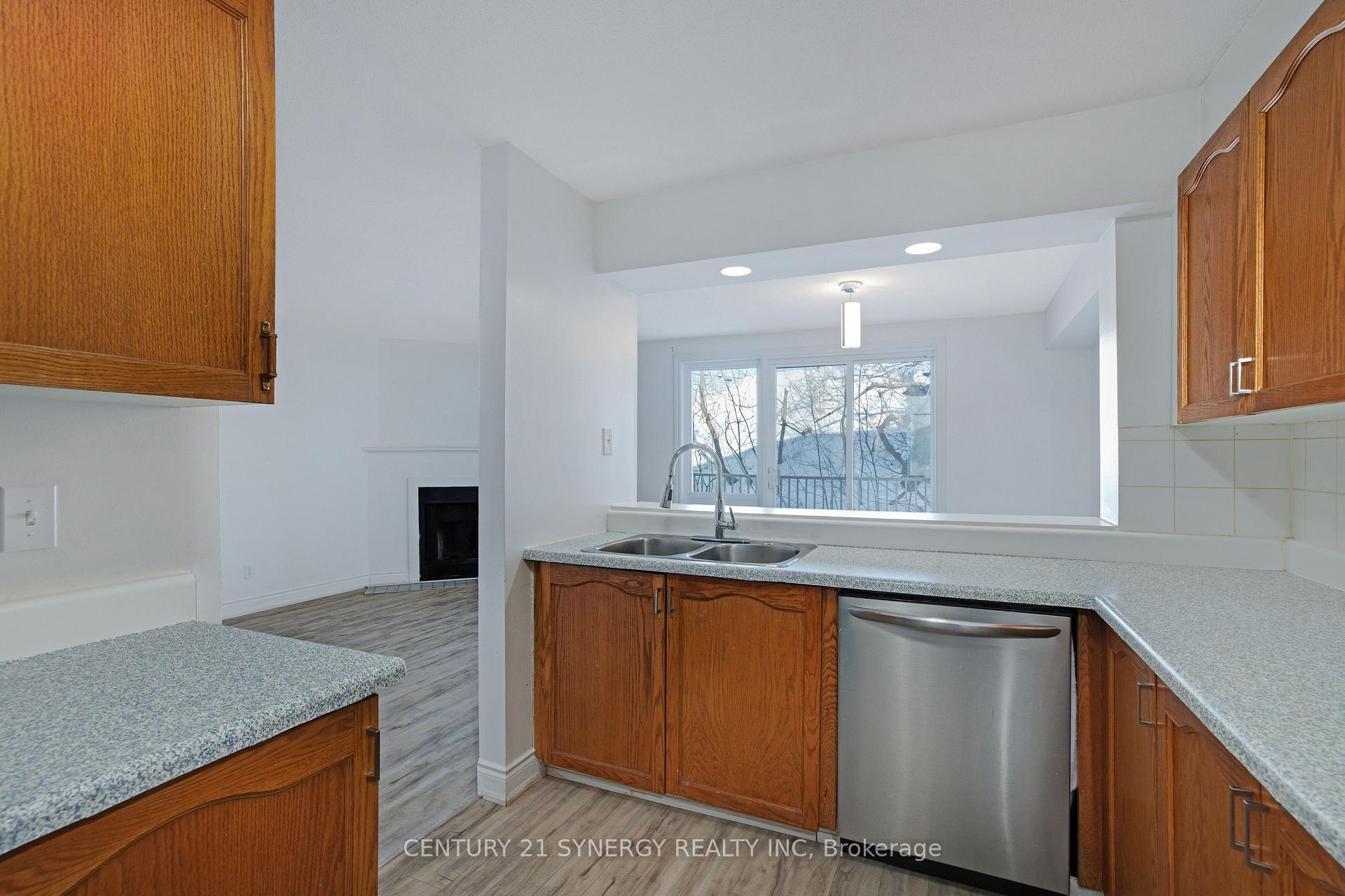 Photo 14 of Unit 403, 1589 St Bernard Street, Ottawa, Sawmill Creek/Timbermill — HOMEH