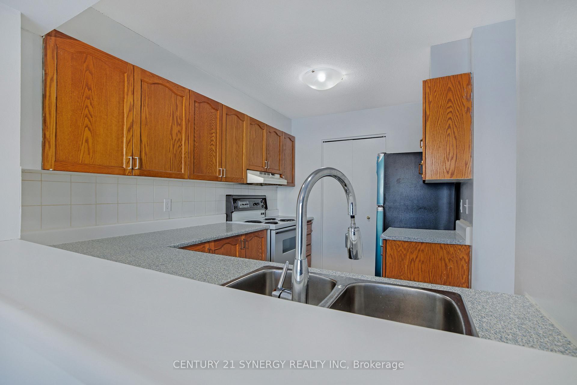 Photo 15 of Unit 403, 1589 St Bernard Street, Ottawa, Sawmill Creek/Timbermill — HOMEH