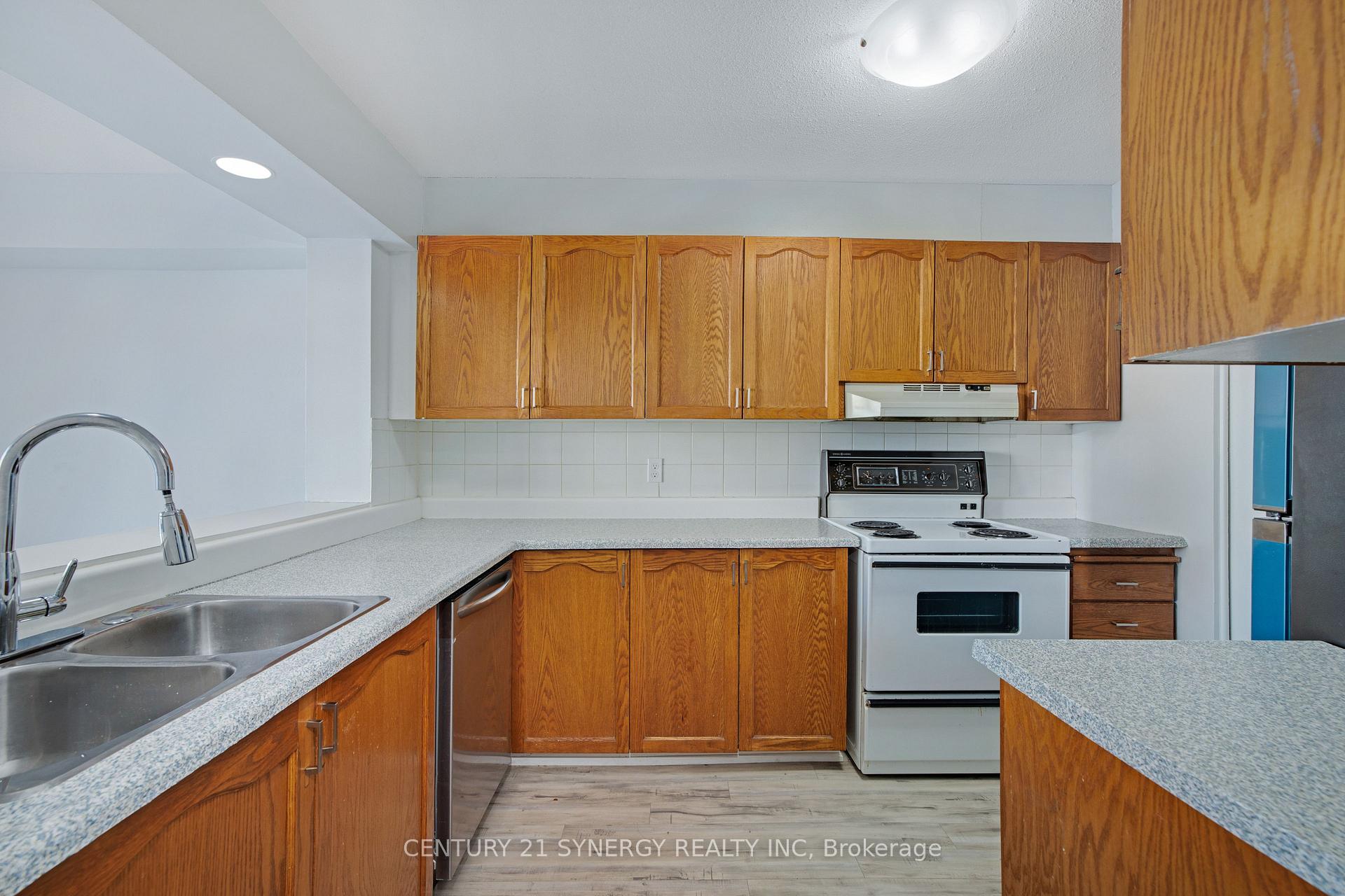 Photo 16 of Unit 403, 1589 St Bernard Street, Ottawa, Sawmill Creek/Timbermill — HOMEH