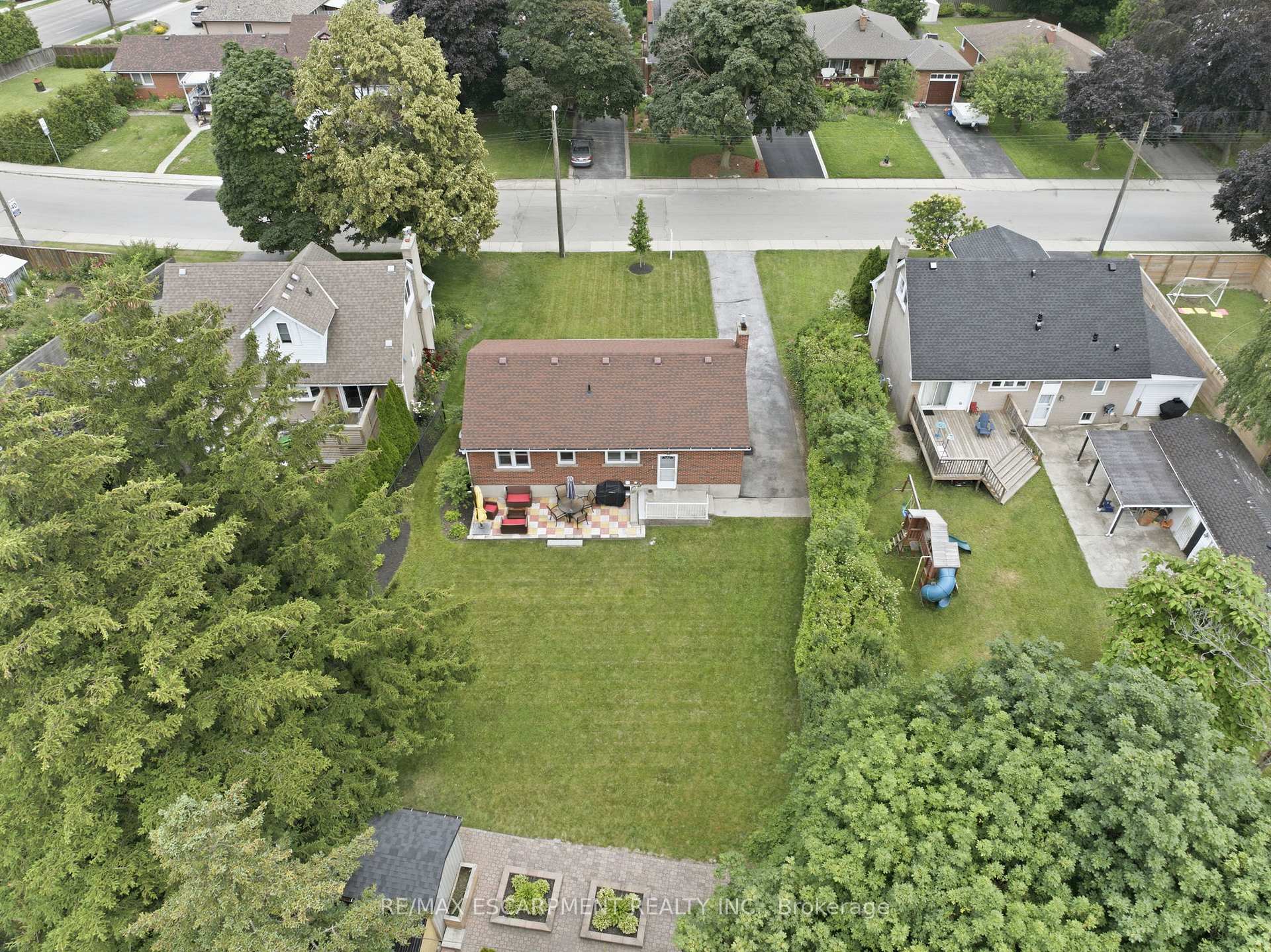 Photo 6 of 16 Kings Forest Drive, Hamilton, Huntington — HOMEH