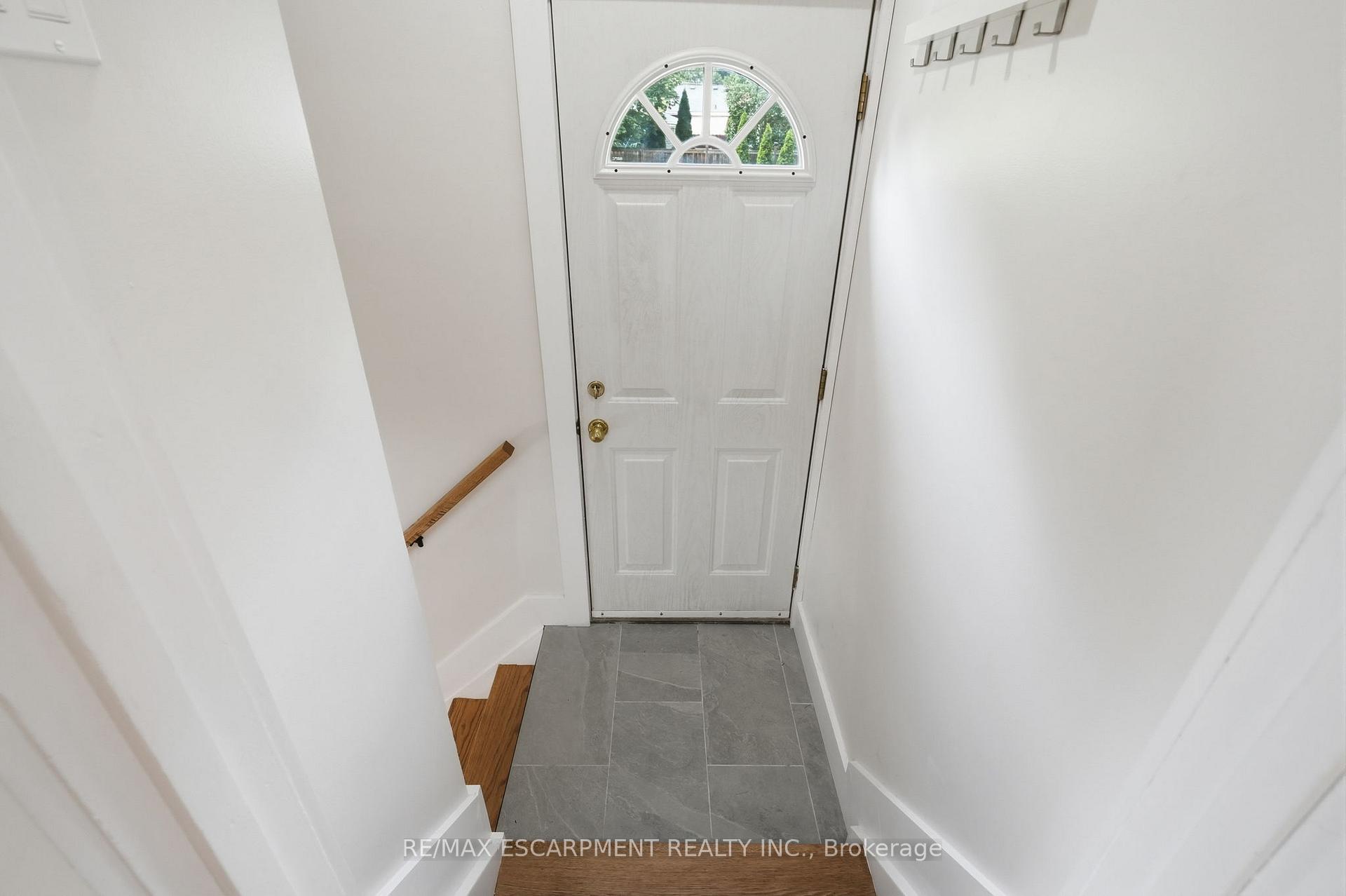 Photo 30 of 16 Kings Forest Drive, Hamilton, Huntington — HOMEH