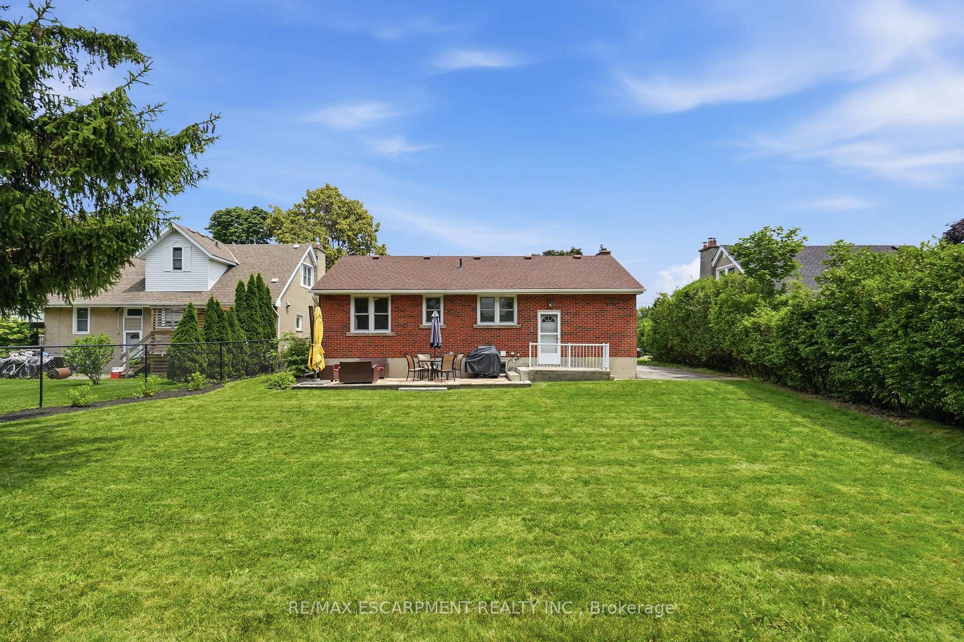 Photo 42 of 16 Kings Forest Drive, Hamilton, Huntington — HOMEH