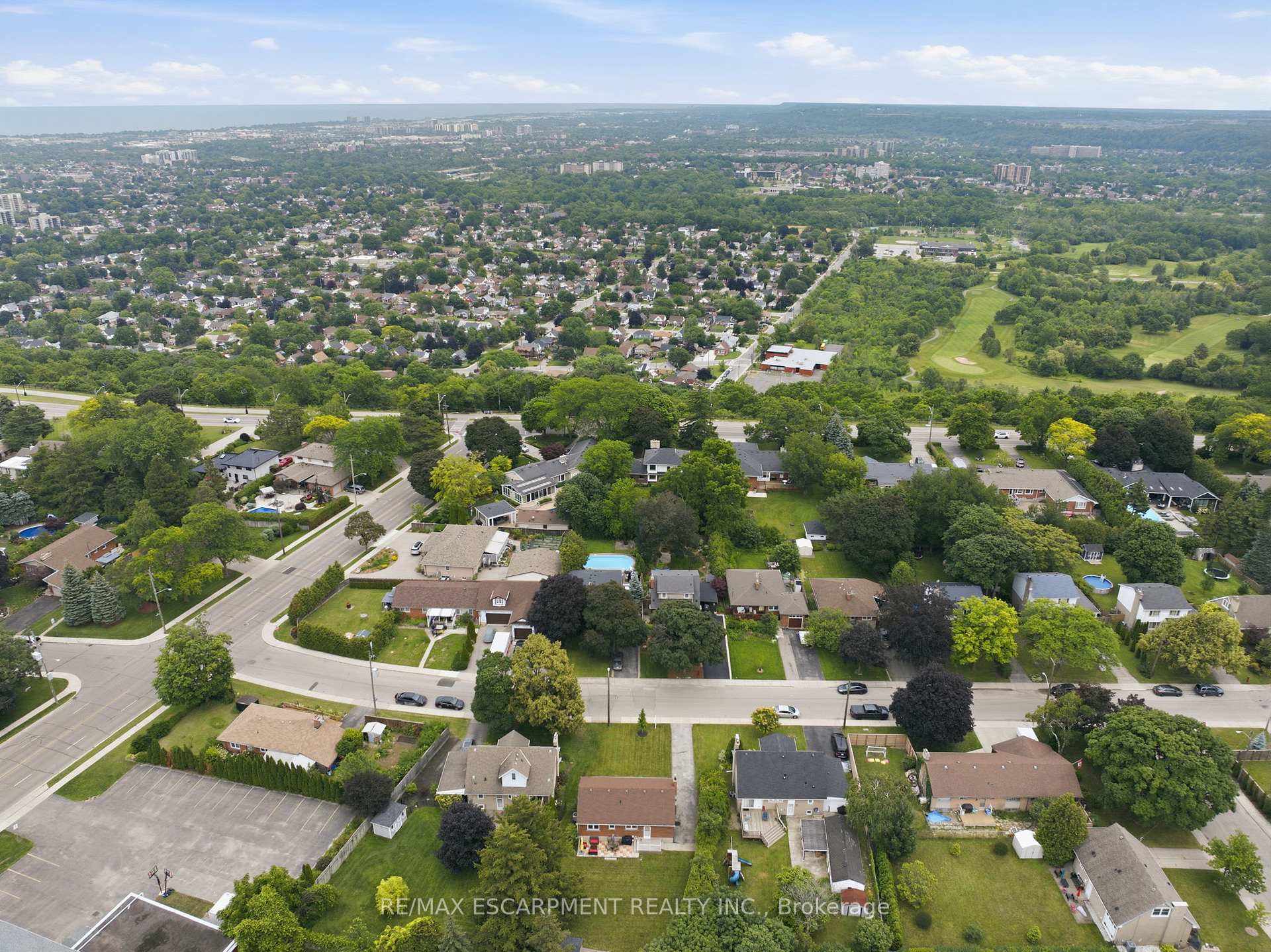 Photo 43 of 16 Kings Forest Drive, Hamilton, Huntington — HOMEH