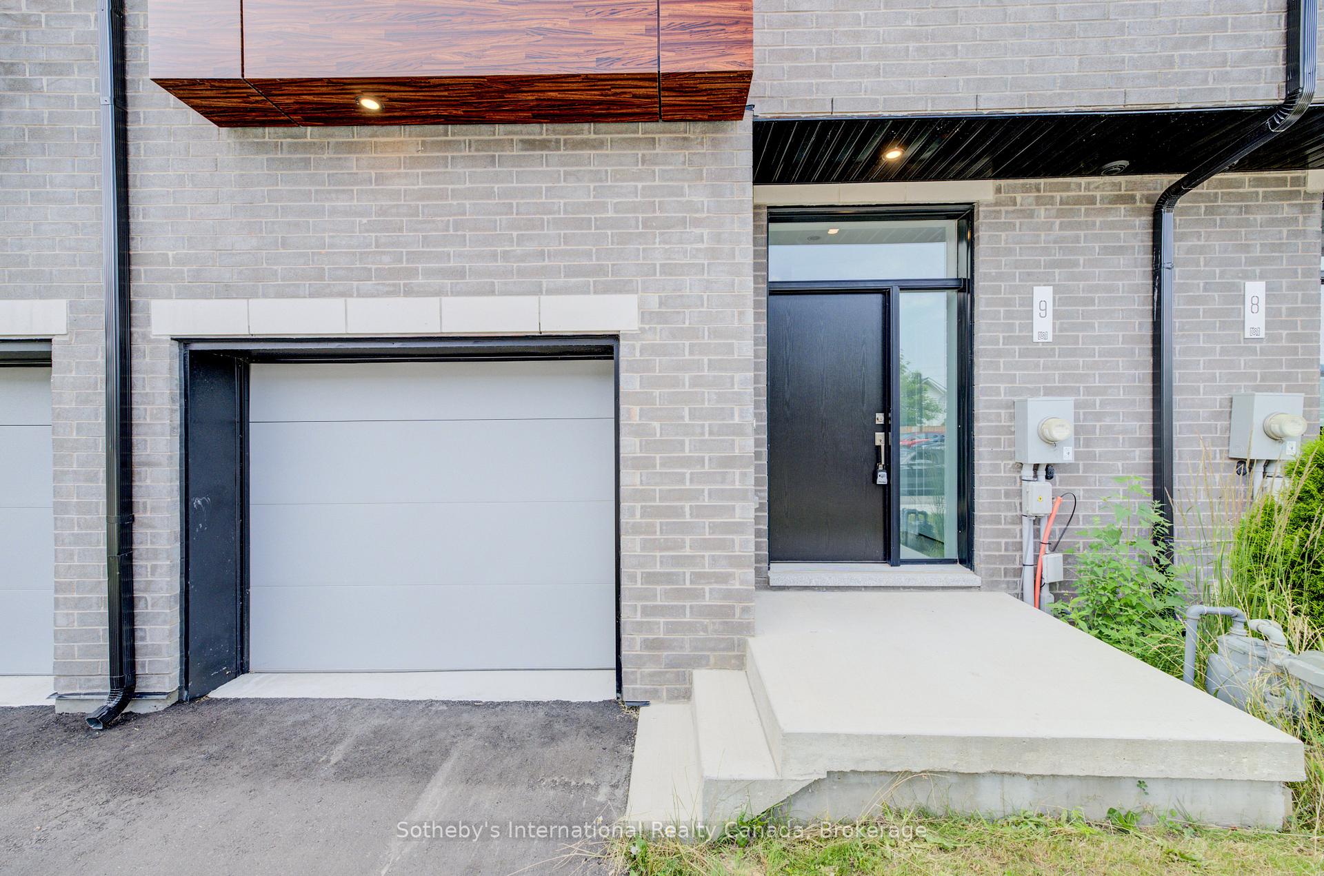 Photo 4 of Unit 14, 416 Dundas Street S, Cambridge, Christopher-Champlain — HOMEH