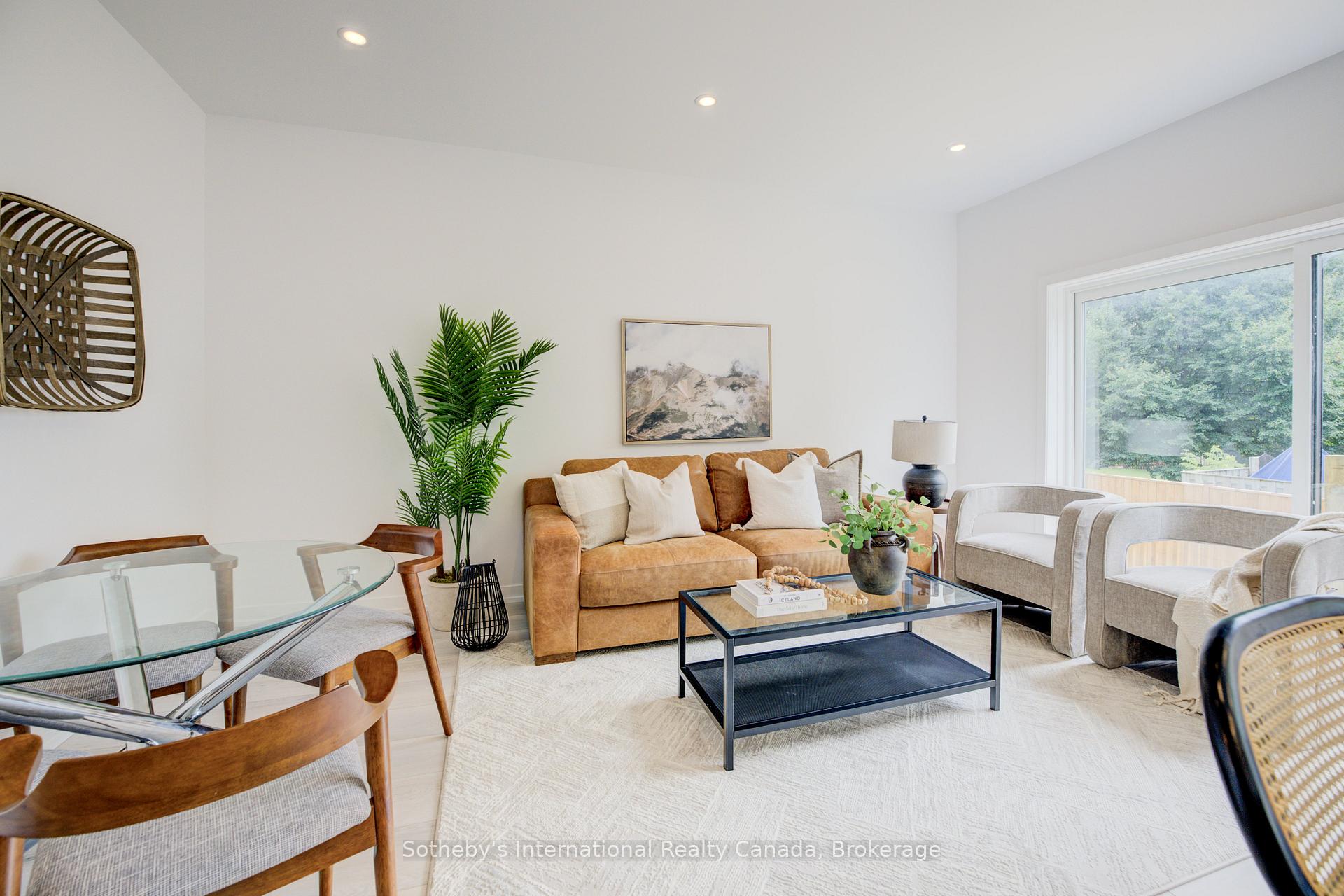 Photo 11 of Unit 14, 416 Dundas Street S, Cambridge, Christopher-Champlain — HOMEH