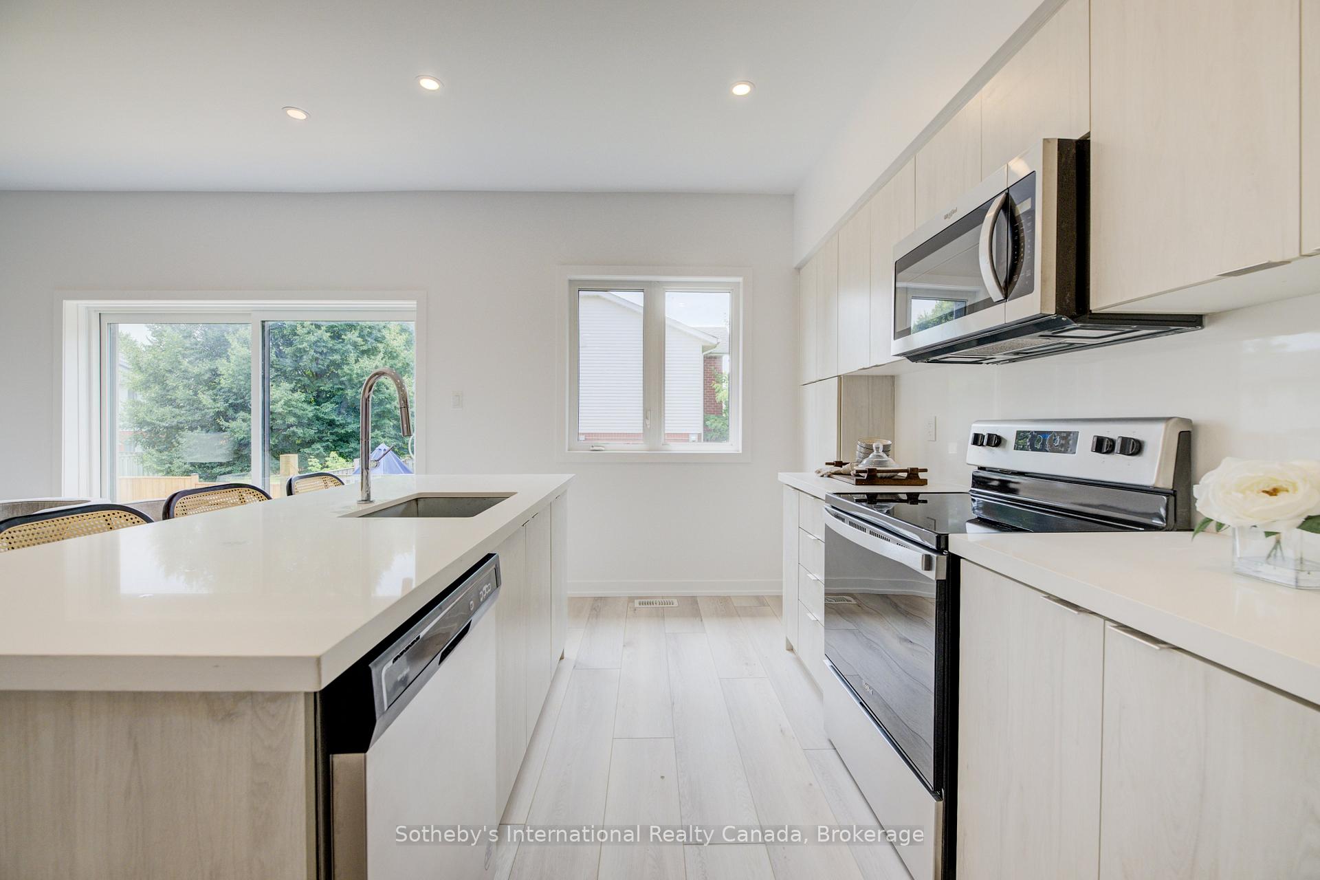Photo 20 of Unit 14, 416 Dundas Street S, Cambridge, Christopher-Champlain — HOMEH