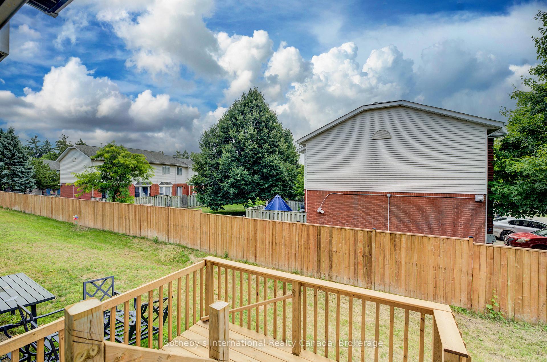 Photo 34 of Unit 14, 416 Dundas Street S, Cambridge, Christopher-Champlain — HOMEH