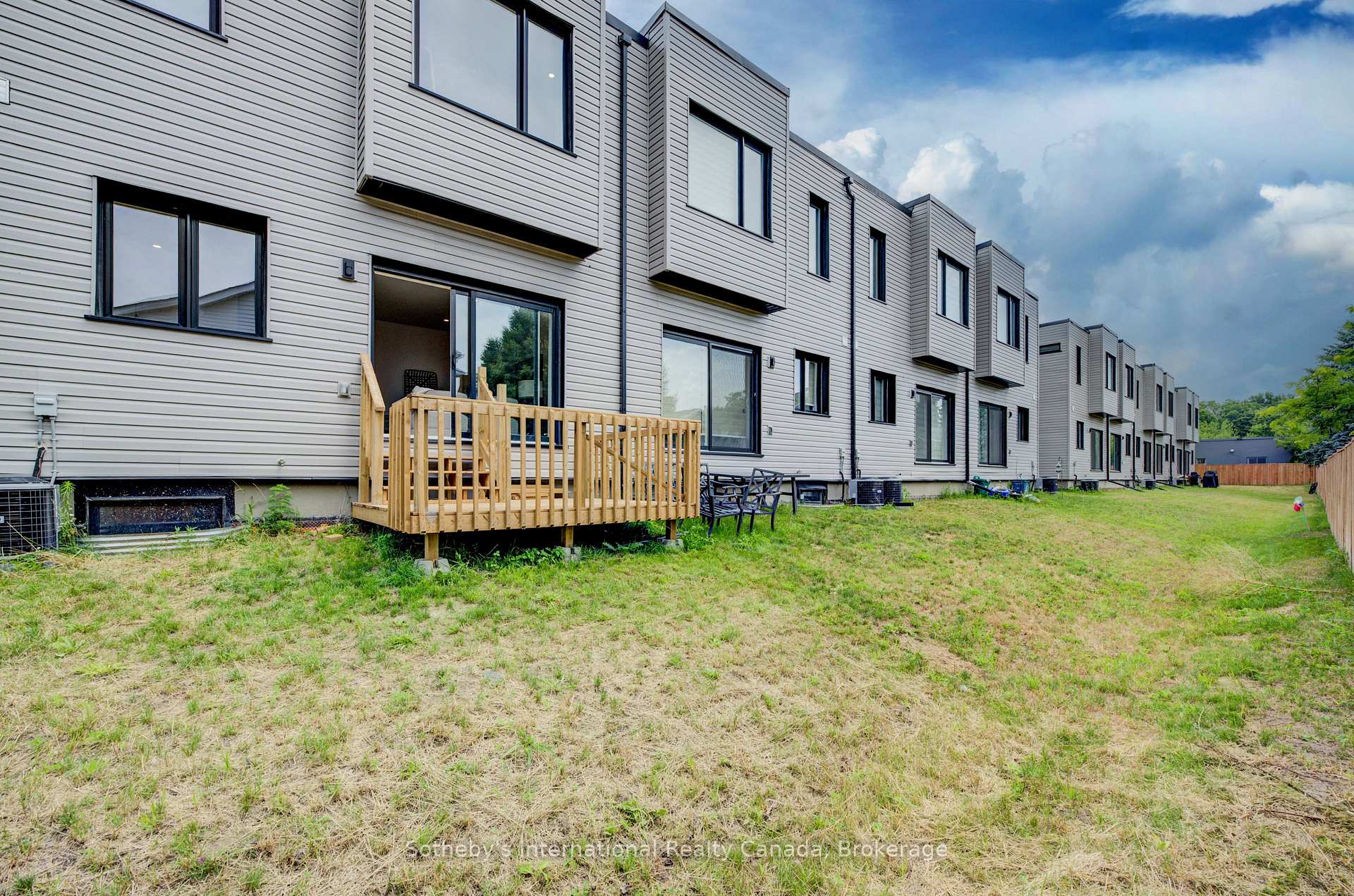 Photo 35 of Unit 14, 416 Dundas Street S, Cambridge, Christopher-Champlain — HOMEH