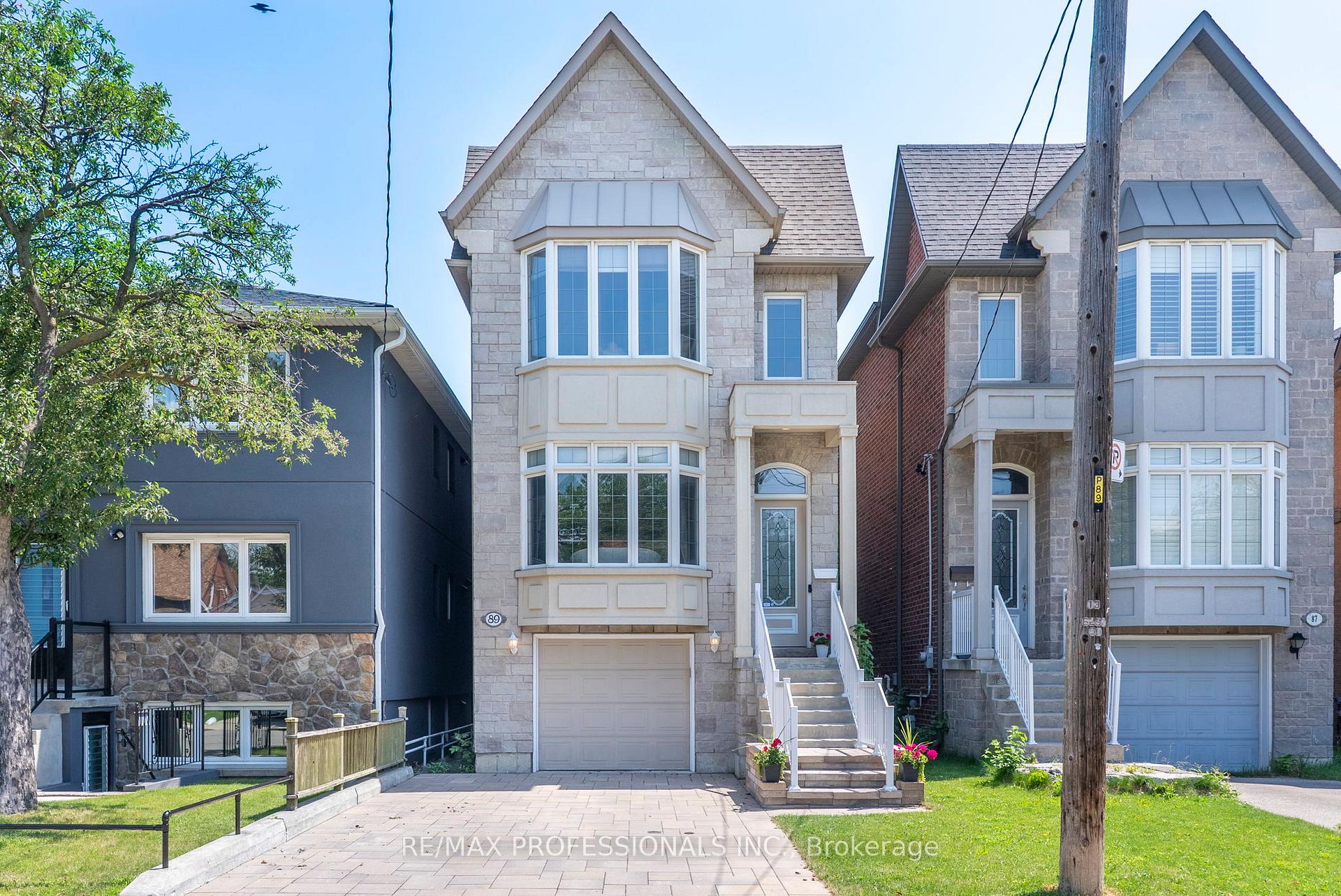Photo 2 of 89 Twenty Second Street, Etobicoke, New Toronto — HOMEH