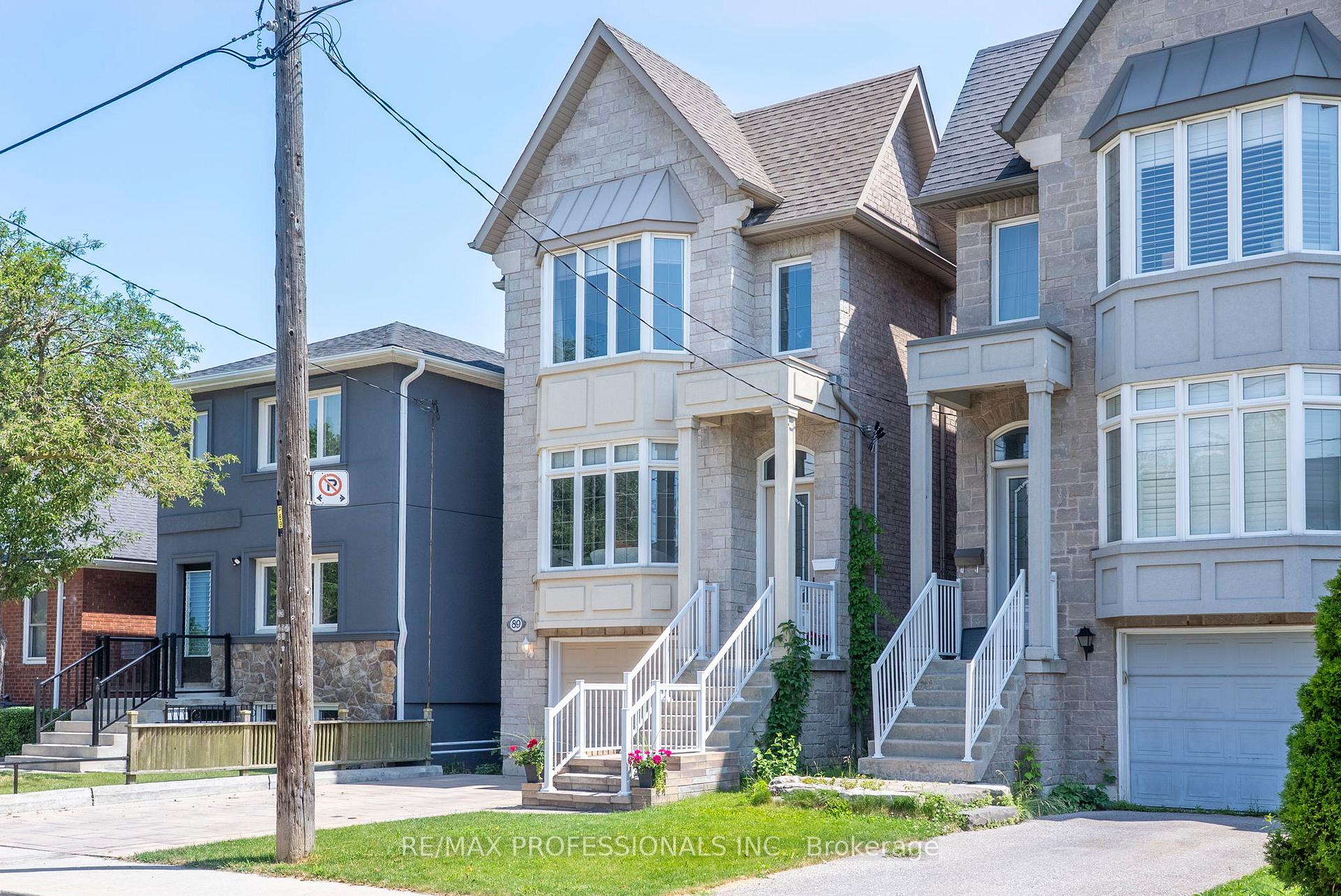 Photo 3 of 89 Twenty Second Street, Etobicoke, New Toronto — HOMEH