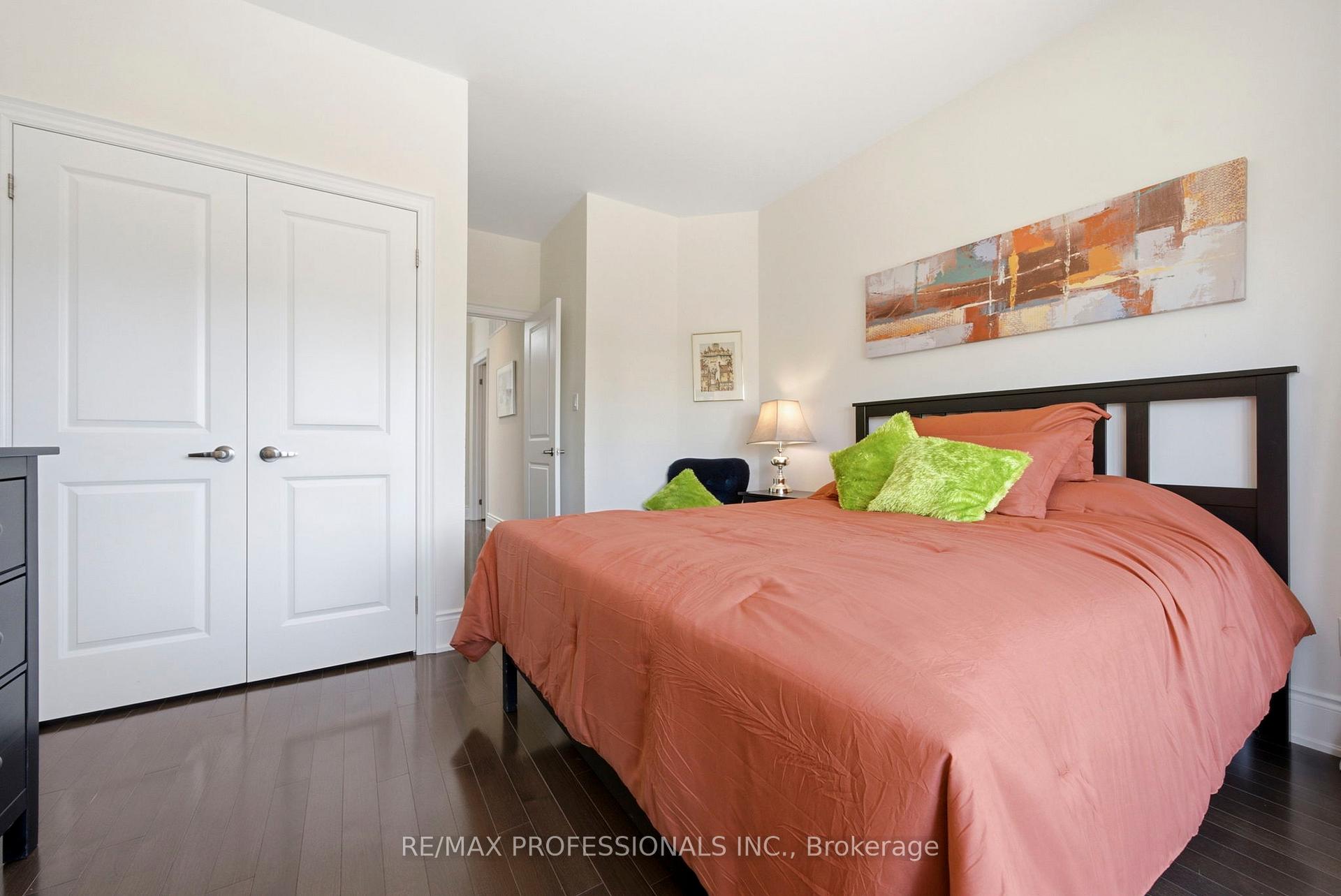 Photo 26 of 89 Twenty Second Street, Etobicoke, New Toronto — HOMEH