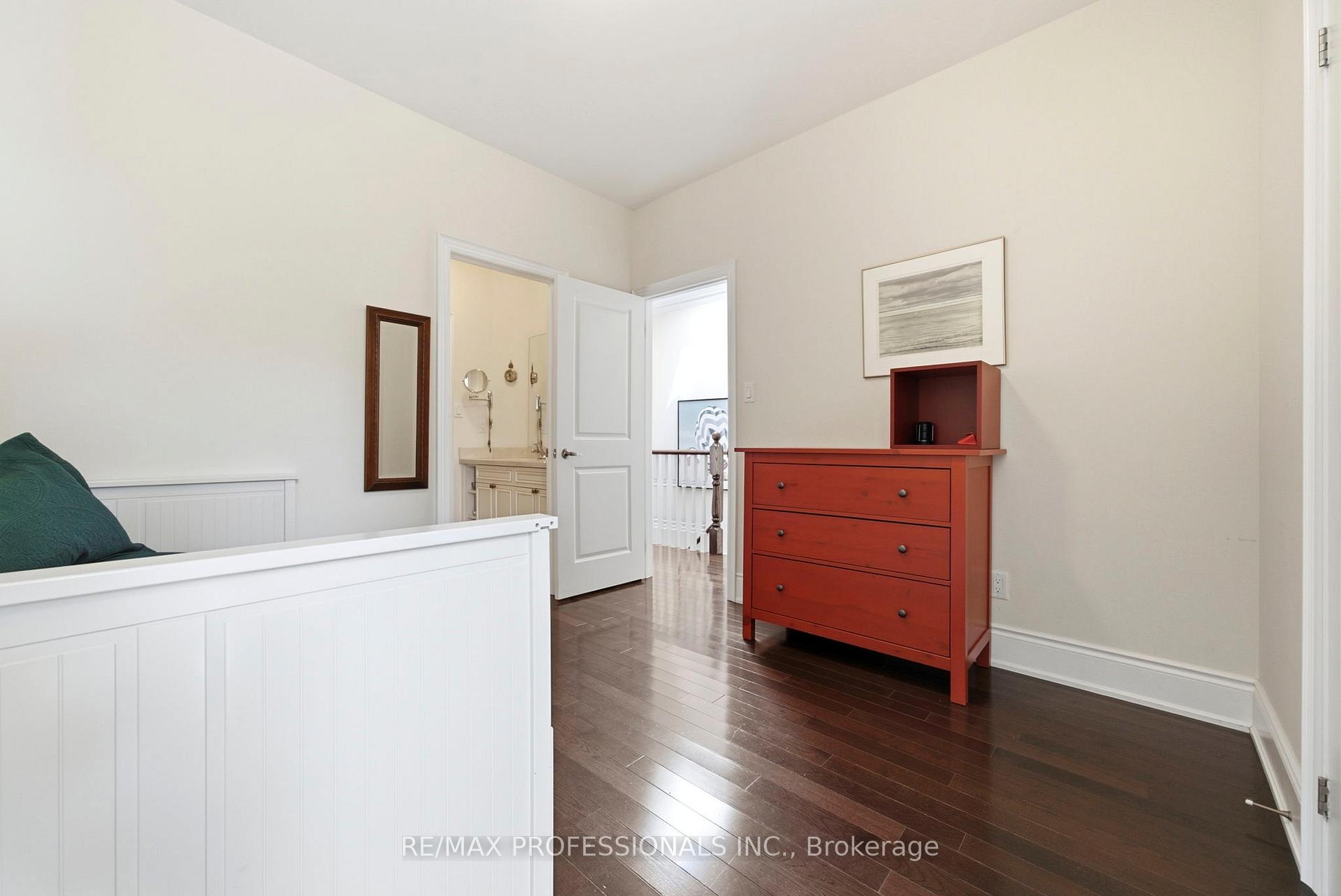 Photo 28 of 89 Twenty Second Street, Etobicoke, New Toronto — HOMEH