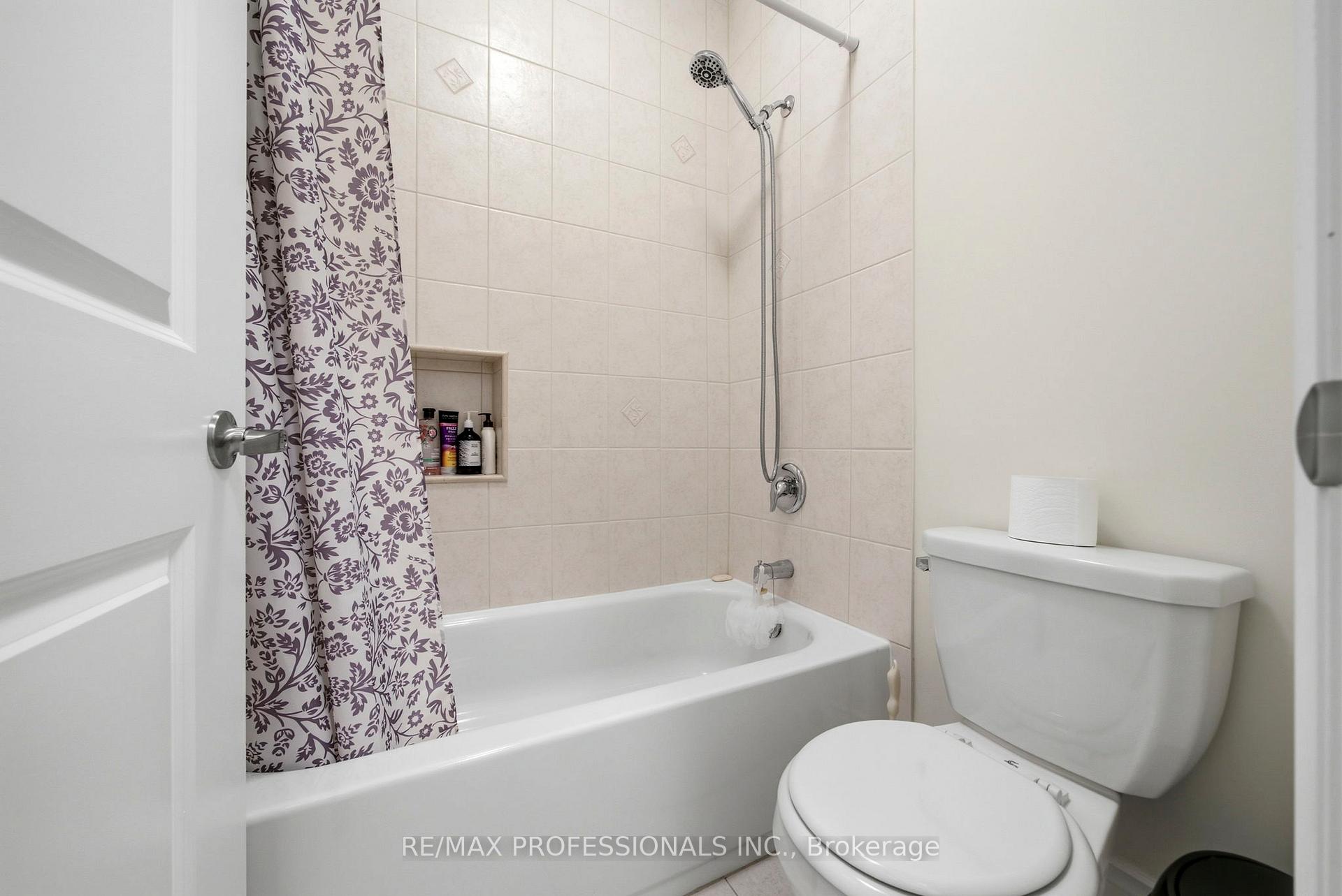 Photo 31 of 89 Twenty Second Street, Etobicoke, New Toronto — HOMEH