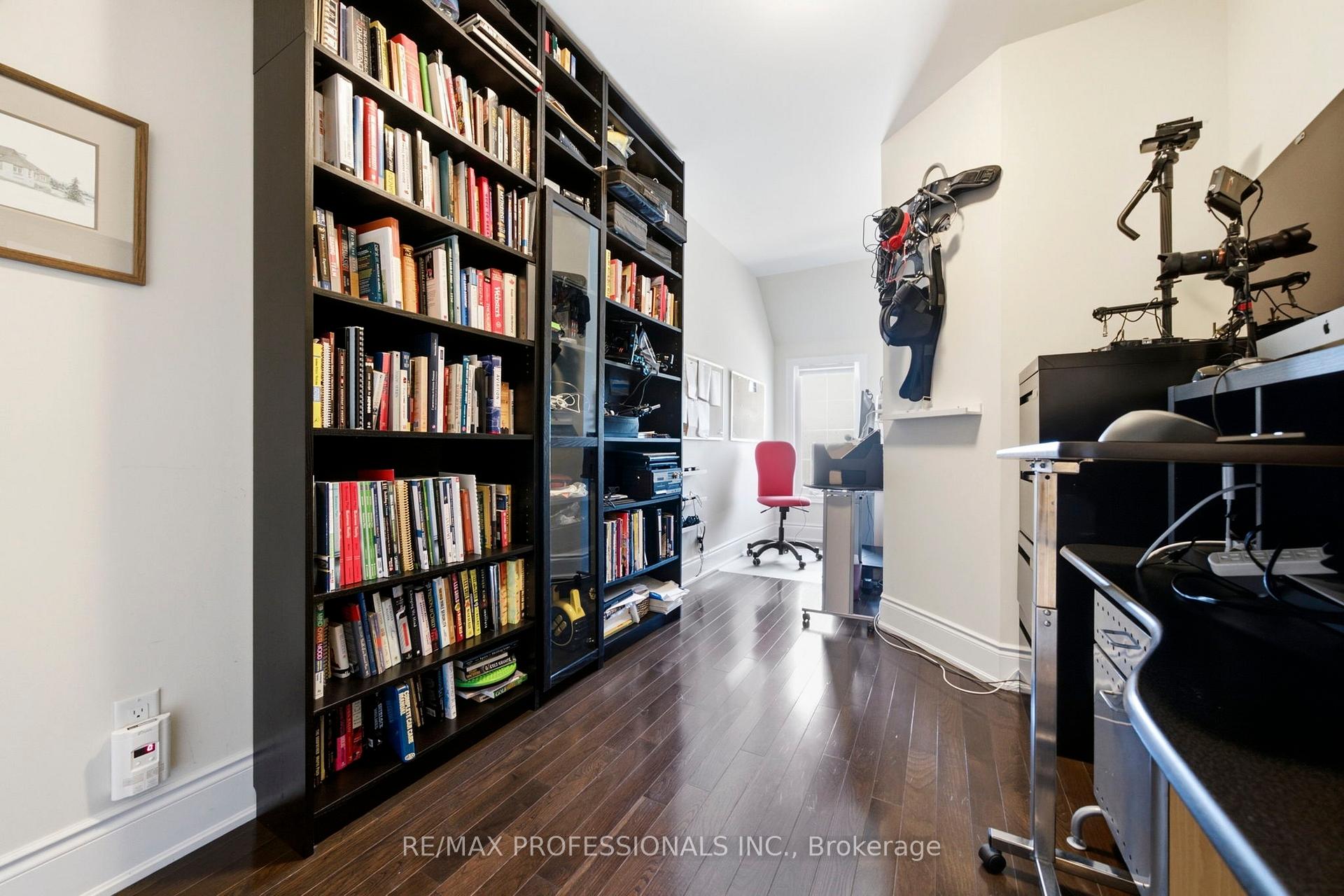 Photo 32 of 89 Twenty Second Street, Etobicoke, New Toronto — HOMEH