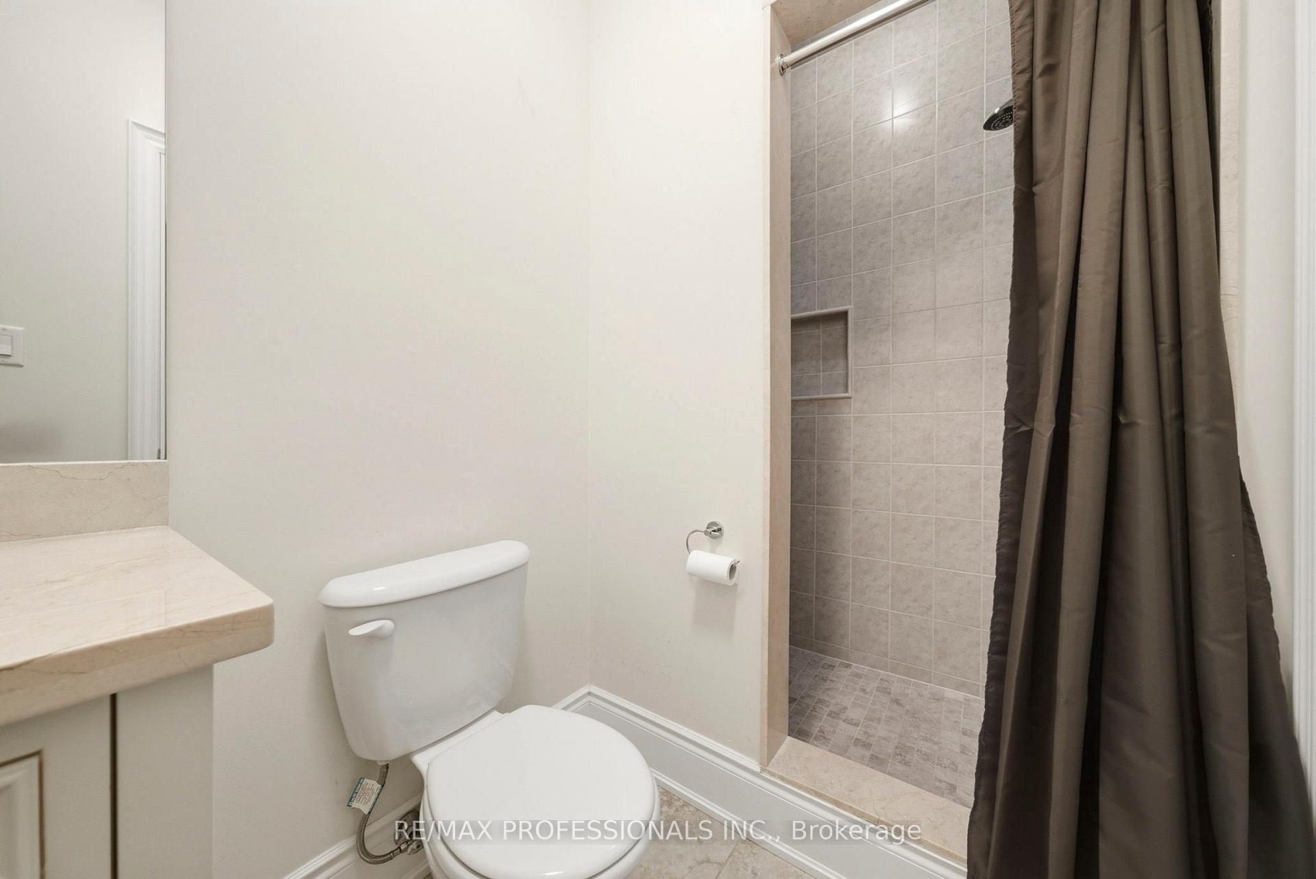 Photo 41 of 89 Twenty Second Street, Etobicoke, New Toronto — HOMEH