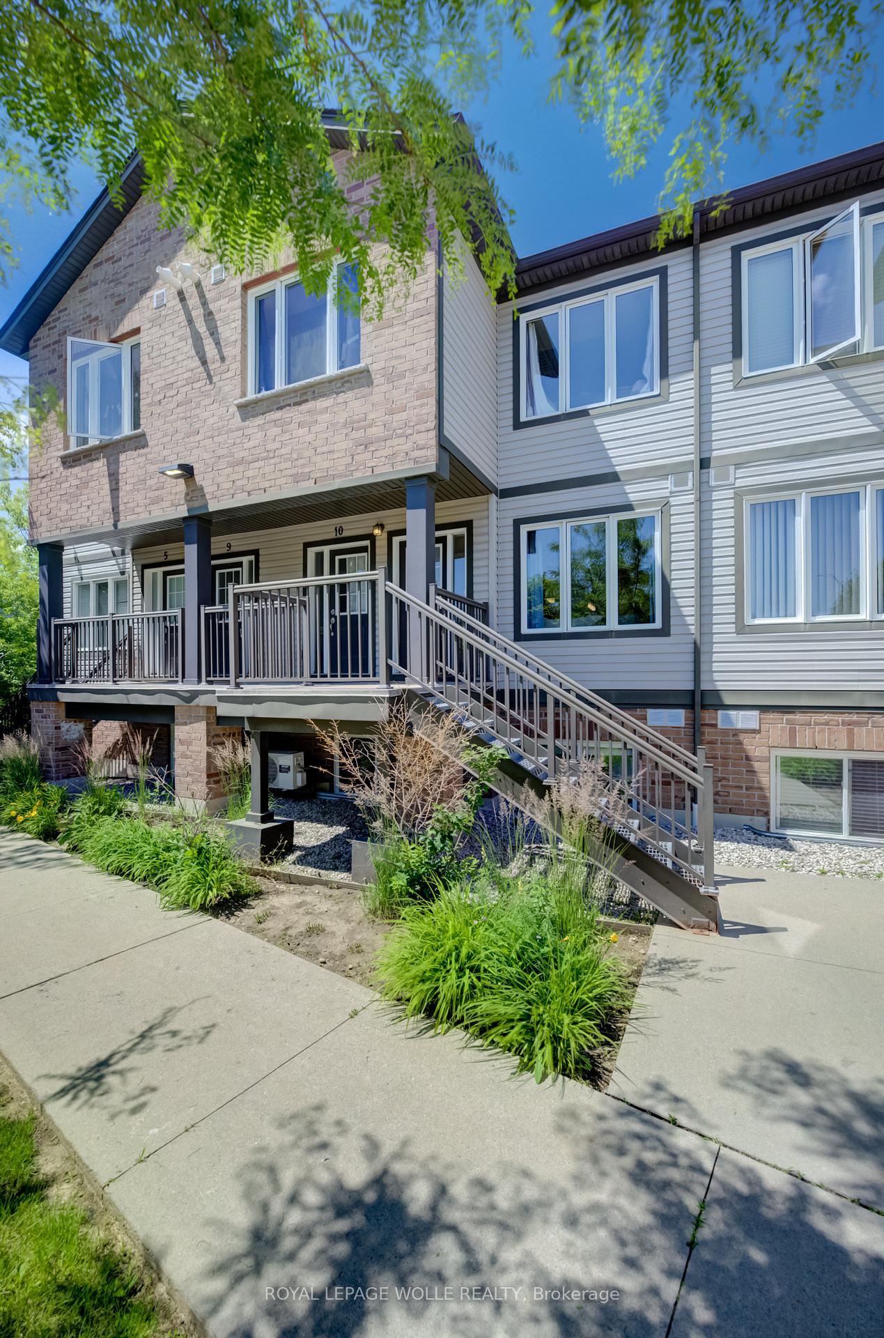 Photo 3 of Unit 6, 42 West Acres Crescent, Kitchener — HOMEH