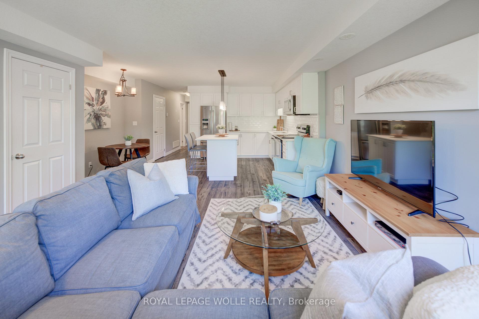 Photo 10 of Unit 6, 42 West Acres Crescent, Kitchener — HOMEH