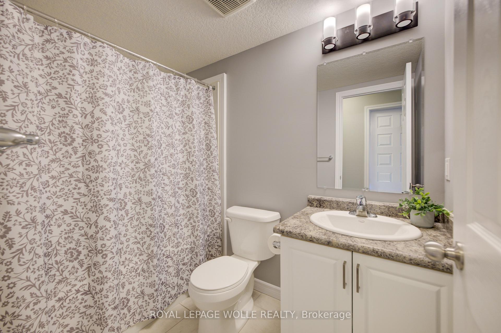 Photo 20 of Unit 6, 42 West Acres Crescent, Kitchener — HOMEH