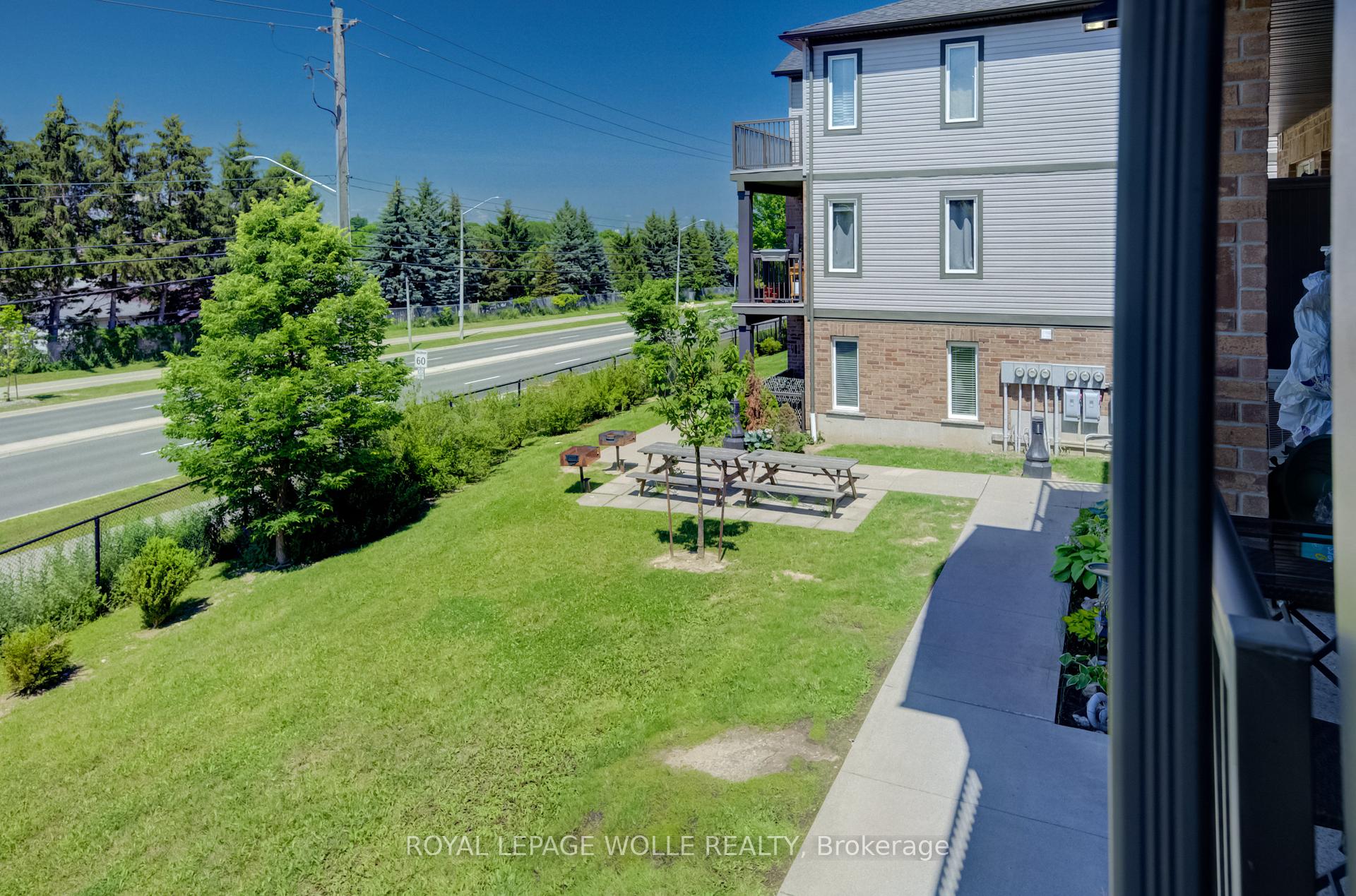 Photo 25 of Unit 6, 42 West Acres Crescent, Kitchener — HOMEH