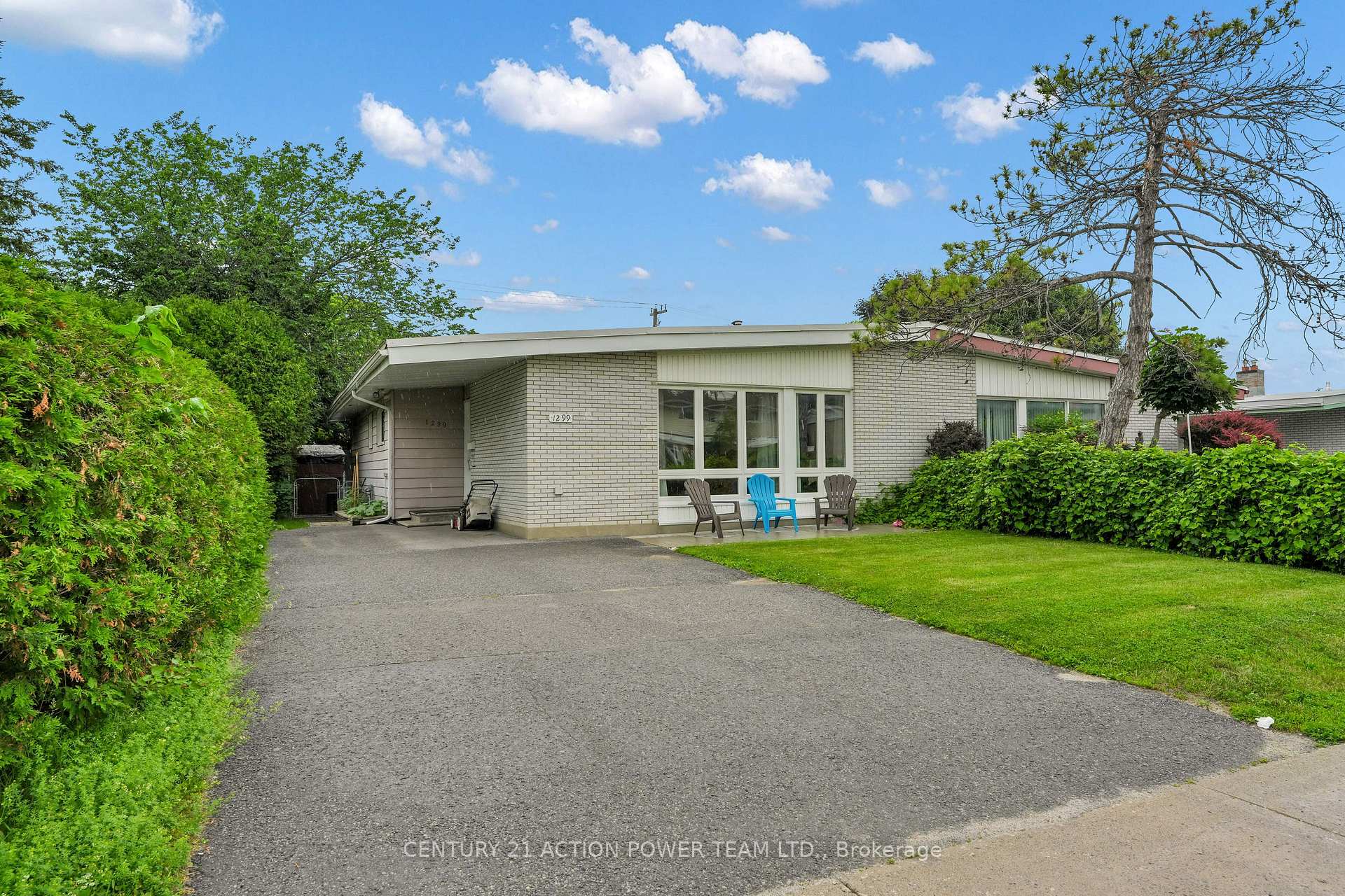 Photo 1 of 1299 Meadowlands Drive E, Ottawa, City View/Skyline/Fisher Heights/Parkwood Hills — HOMEH