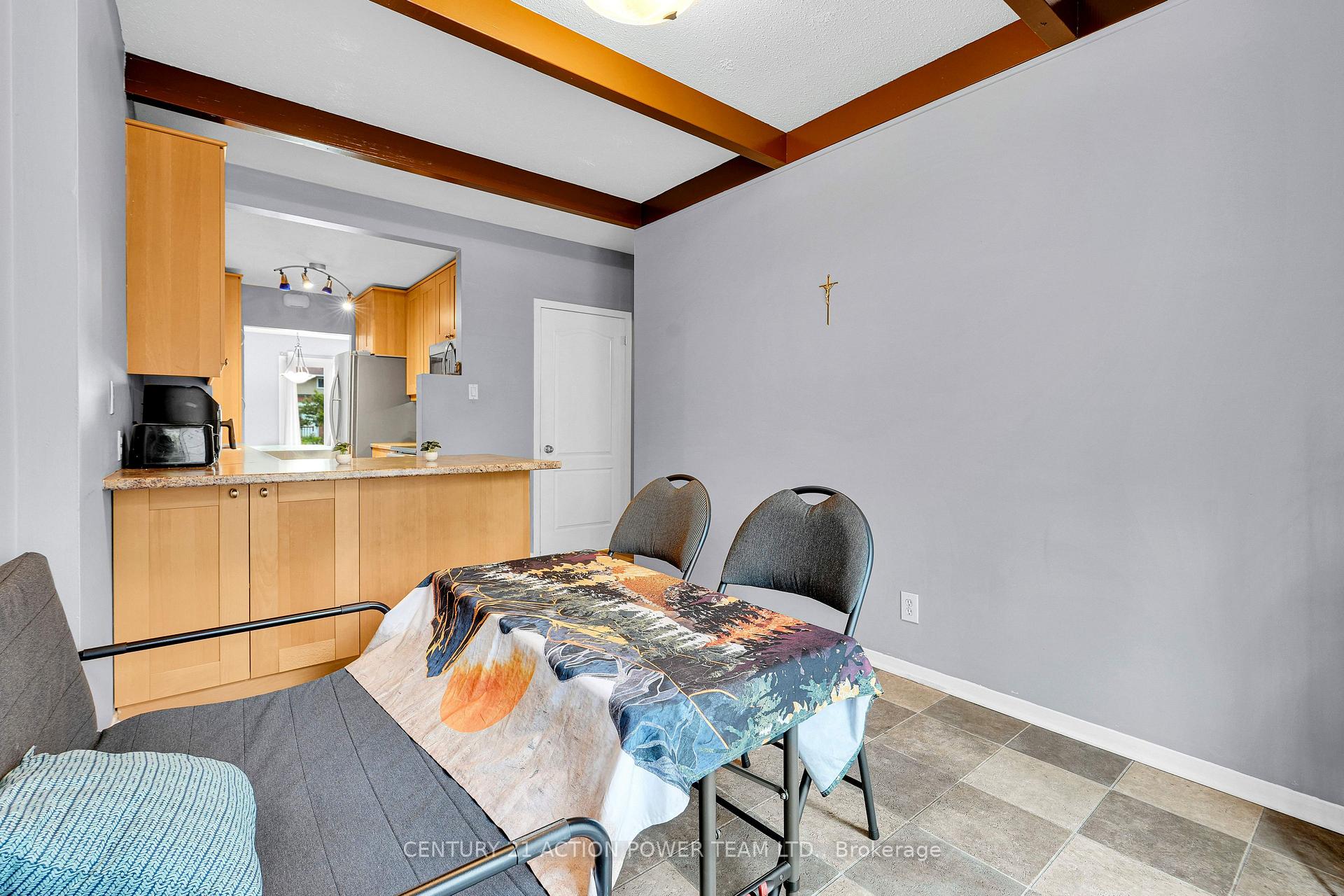 Photo 18 of 1299 Meadowlands Drive E, Ottawa, City View/Skyline/Fisher Heights/Parkwood Hills — HOMEH