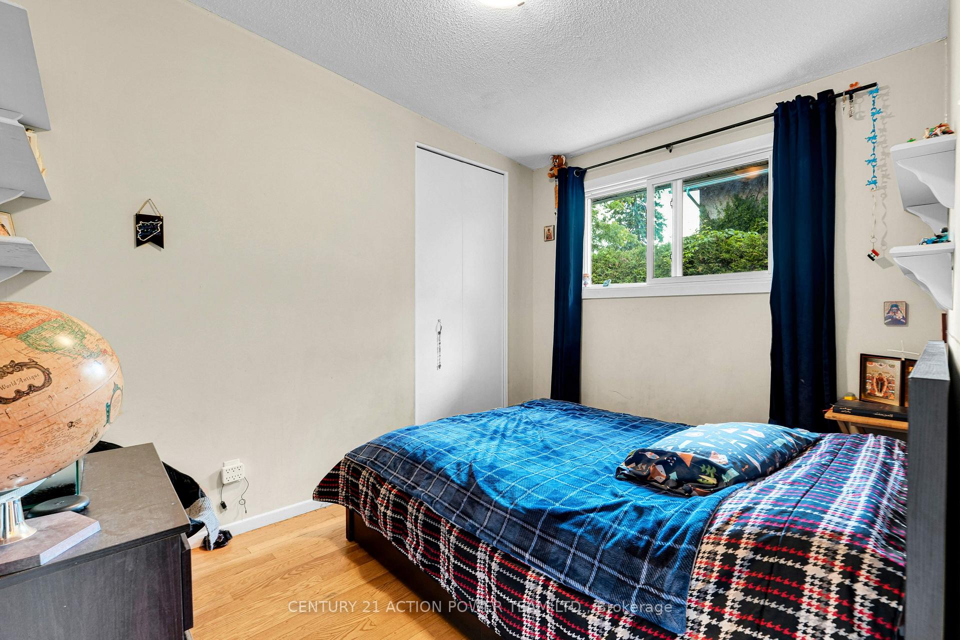 Photo 22 of 1299 Meadowlands Drive E, Ottawa, City View/Skyline/Fisher Heights/Parkwood Hills — HOMEH