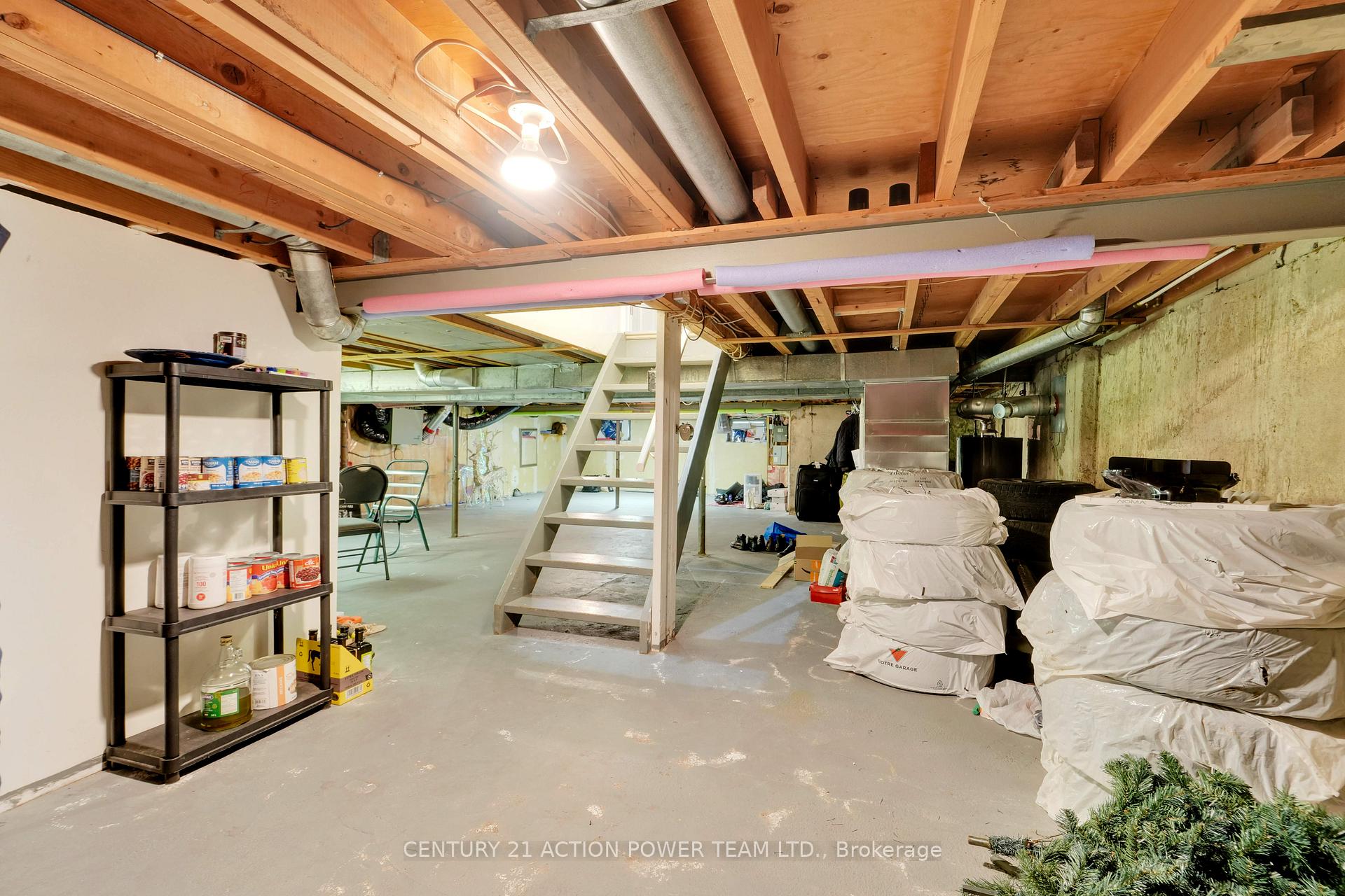 Photo 36 of 1299 Meadowlands Drive E, Ottawa, City View/Skyline/Fisher Heights/Parkwood Hills — HOMEH