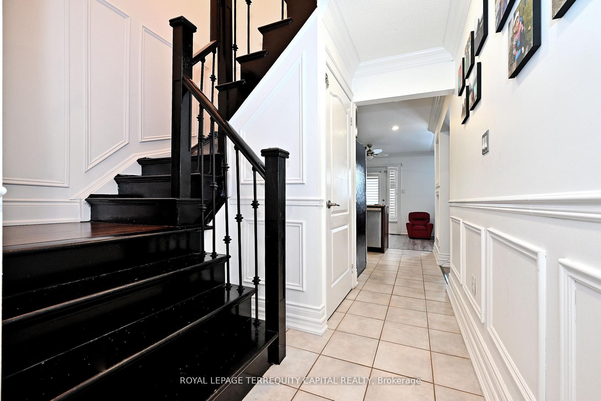 Photo 5 of Unit 6, 29 Madelaine Drive, Barrie, Painswick South — HOMEH