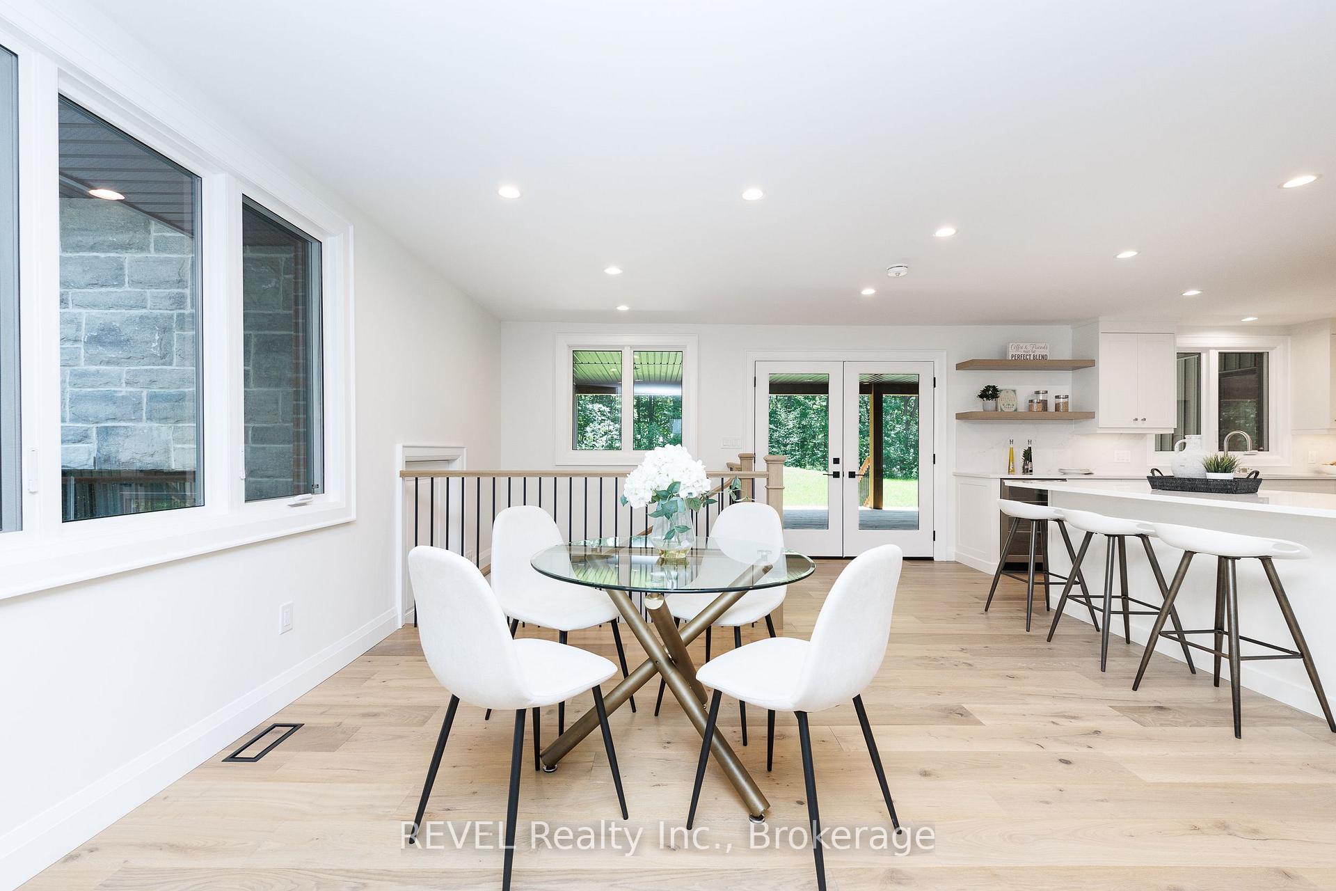 Photo 10 of 8780 Brown Road, Niagara Falls, Brown — HOMEH
