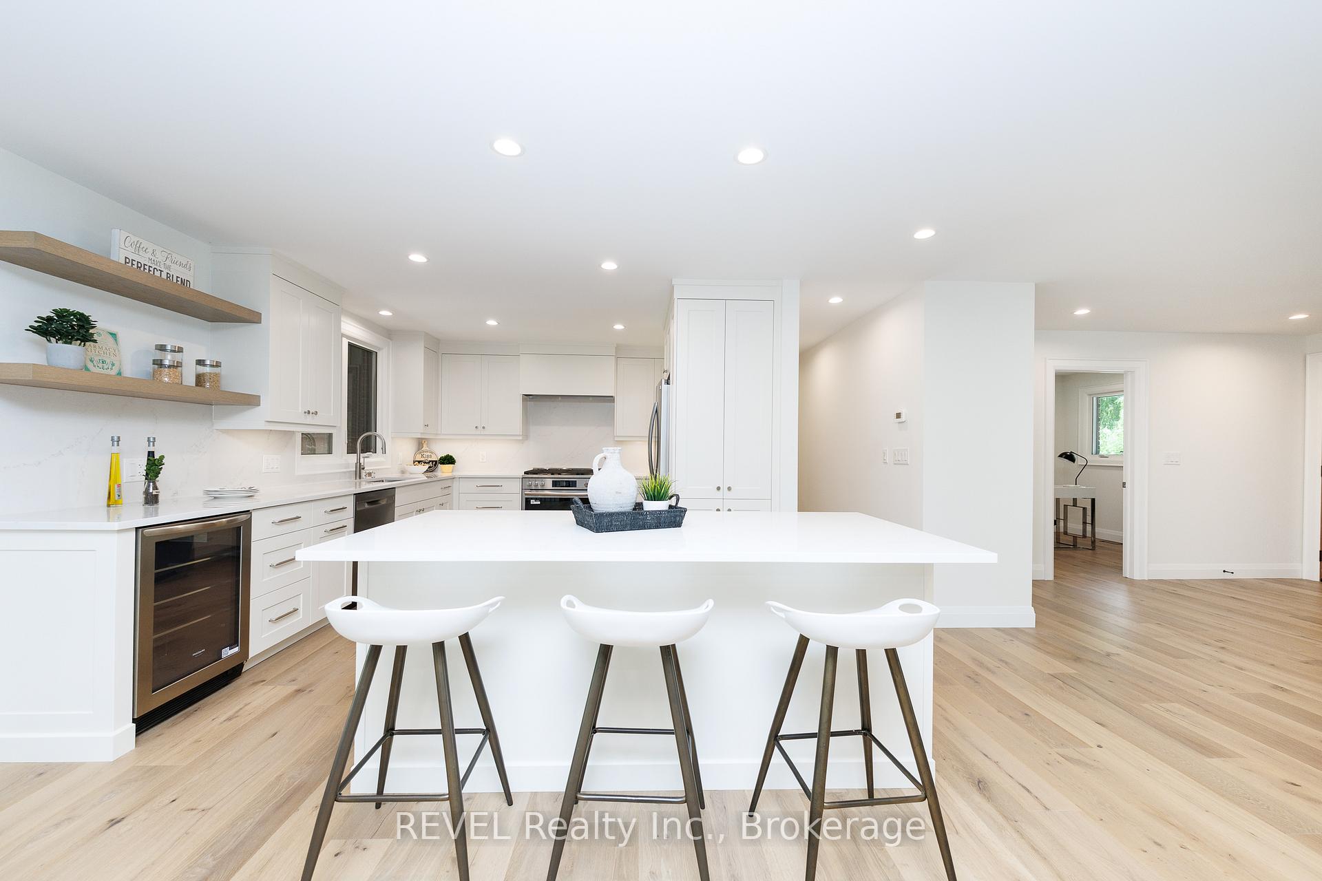 Photo 11 of 8780 Brown Road, Niagara Falls, Brown — HOMEH