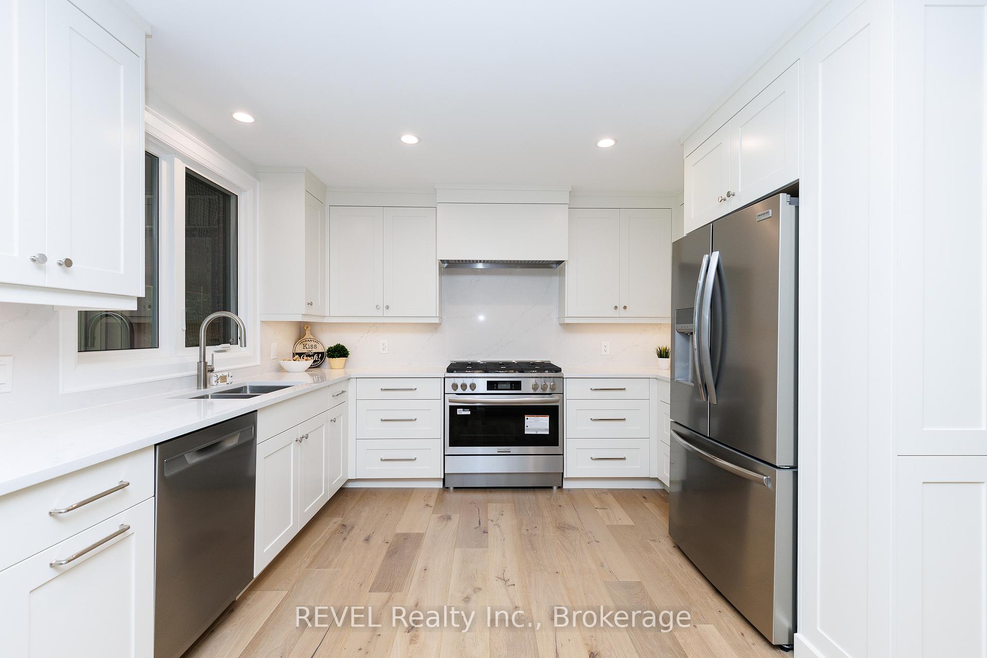 Photo 13 of 8780 Brown Road, Niagara Falls, Brown — HOMEH