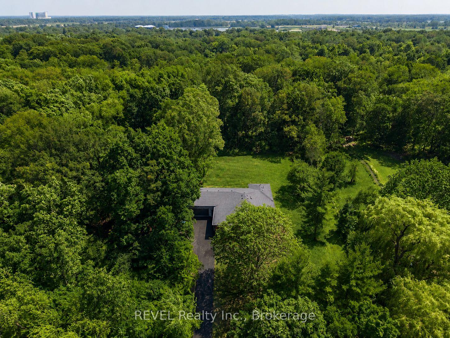 Photo 27 of 8780 Brown Road, Niagara Falls, Brown — HOMEH