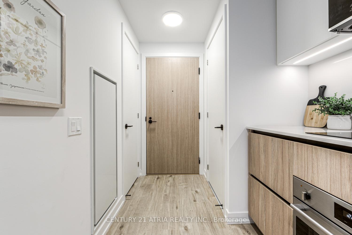 Front of Unit 513, 35 Parliament Street