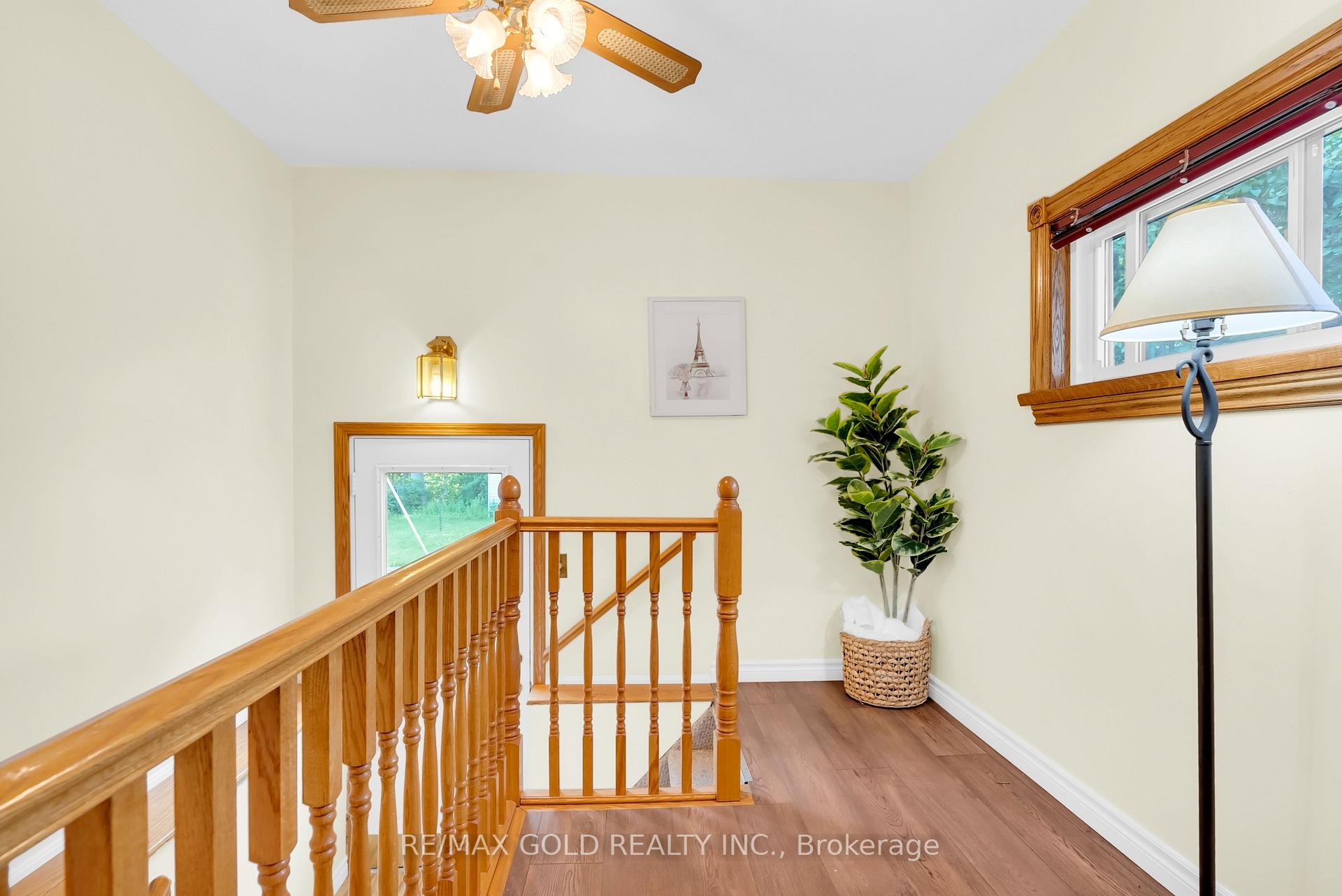 Photo 19 of 213 Mason Boulevard, Halton Hills, Acton — HOMEH