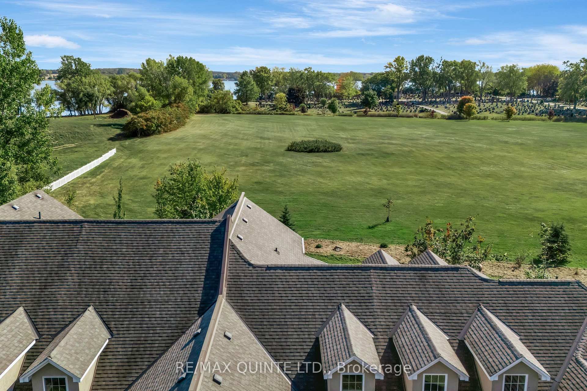 Photo 4 of 24 Gracefield Lane, Belleville, Belleville Ward — HOMEH