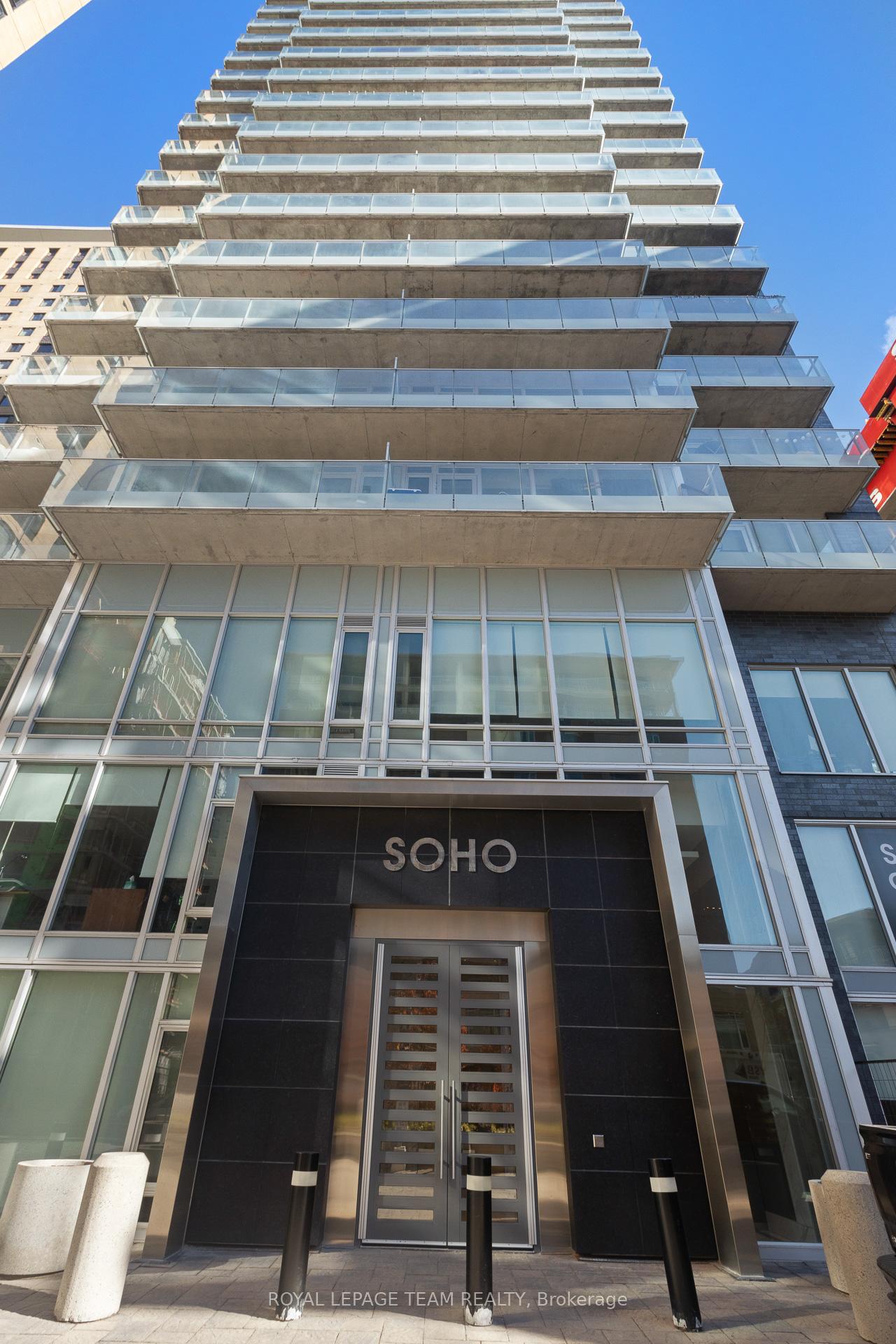 Photo of Unit 1506, 111 Champagne Avenue S