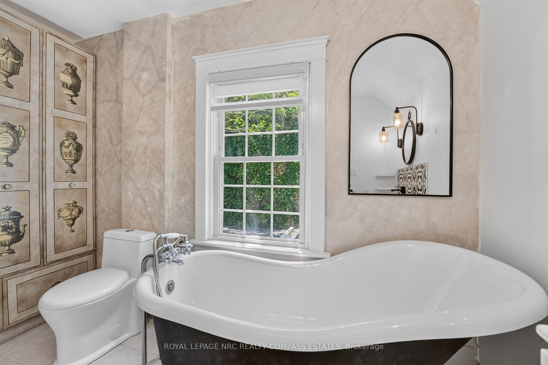 Photo 21 of 54 Glenridge Avenue, St. Catharines, Old Glenridge — HOMEH