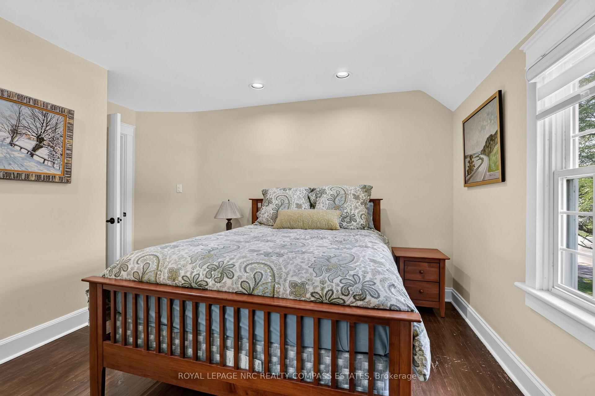Photo 23 of 54 Glenridge Avenue, St. Catharines, Old Glenridge — HOMEH