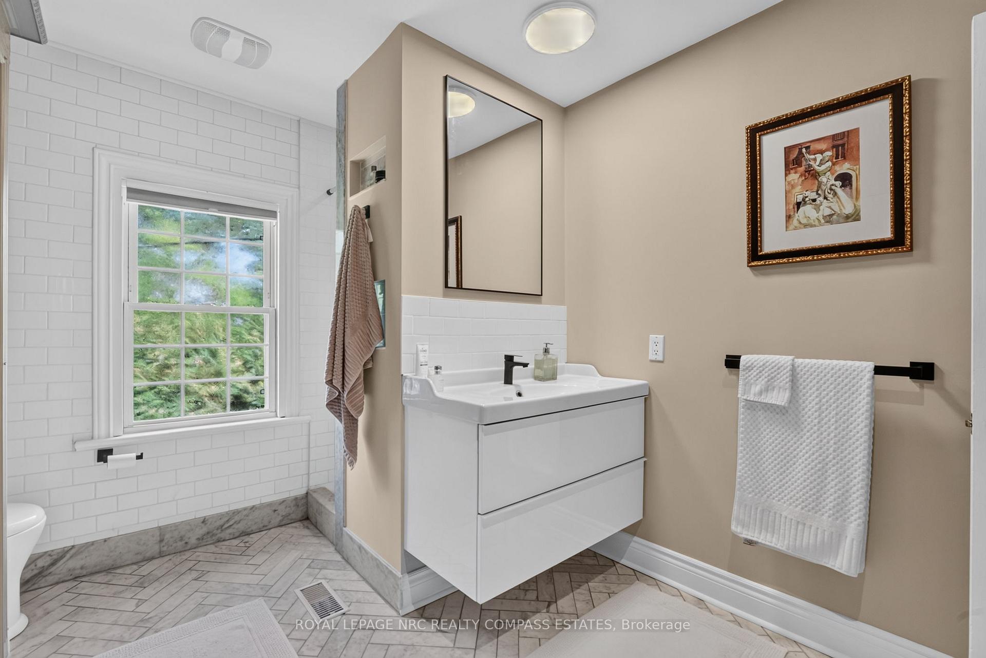 Photo 26 of 54 Glenridge Avenue, St. Catharines, Old Glenridge — HOMEH