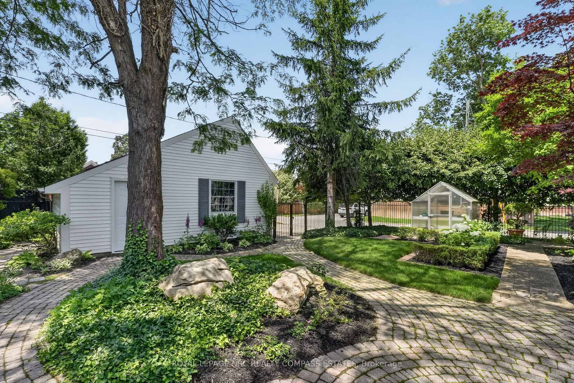 Photo 36 of 54 Glenridge Avenue, St. Catharines, Old Glenridge — HOMEH