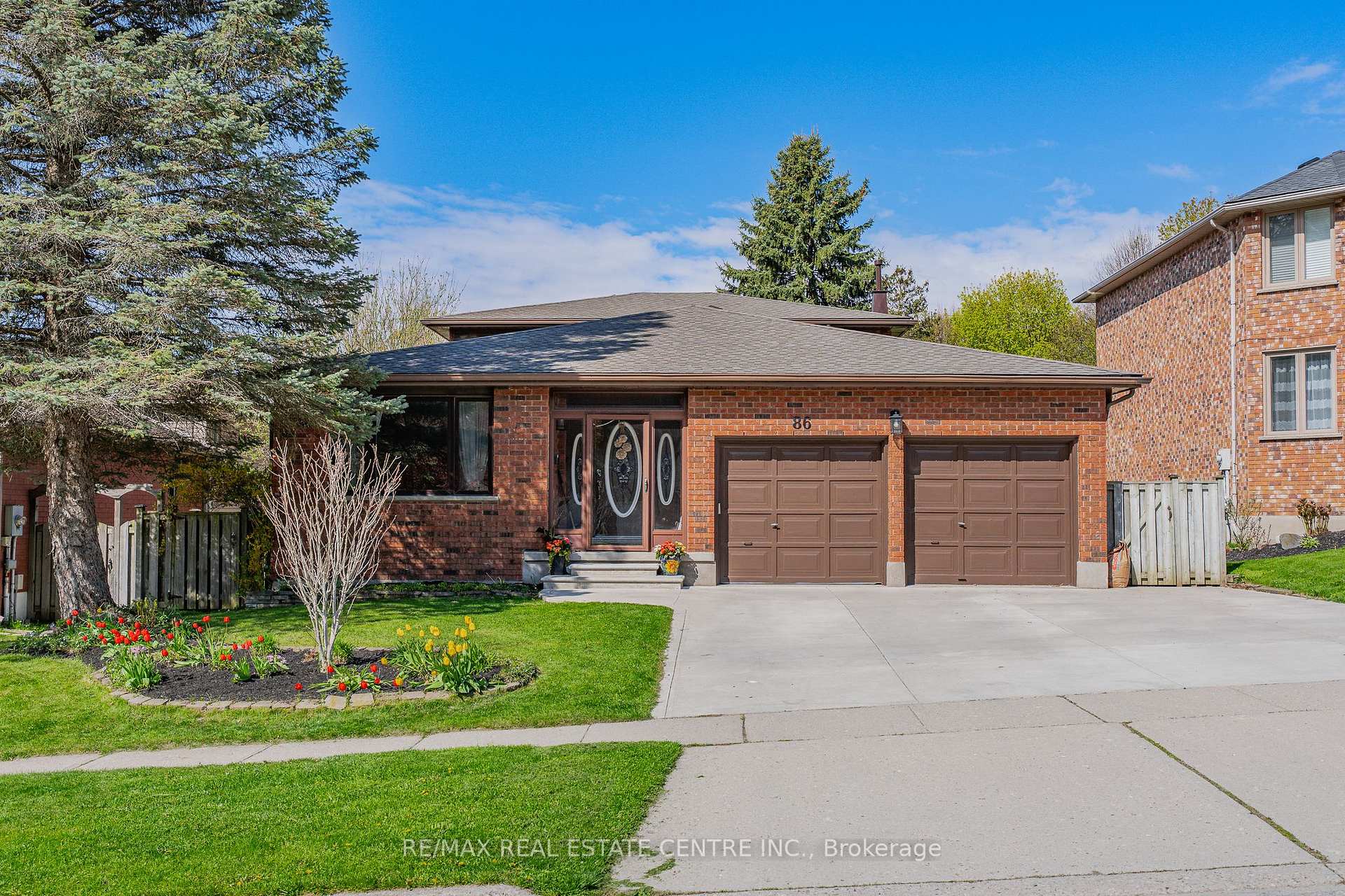 Photo 2 of 86 Chimney Hill Drive, Cambridge, Sheldon-Conestoga — HOMEH