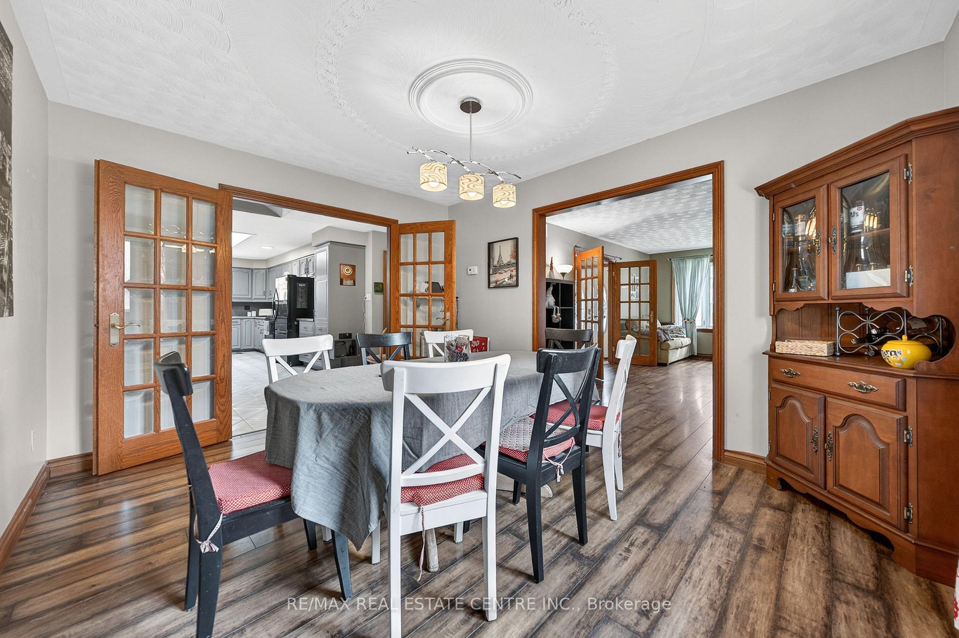 Photo 12 of 86 Chimney Hill Drive, Cambridge, Sheldon-Conestoga — HOMEH
